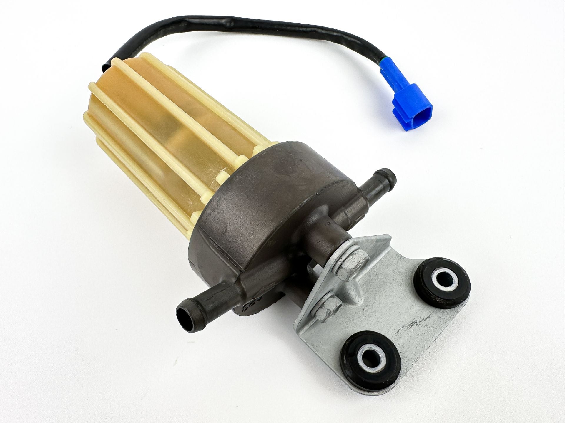2016 Yamaha 150 HP 4 Stroke Outboard Fuel Filter Assembly 6P3-24562-03-00 OEM