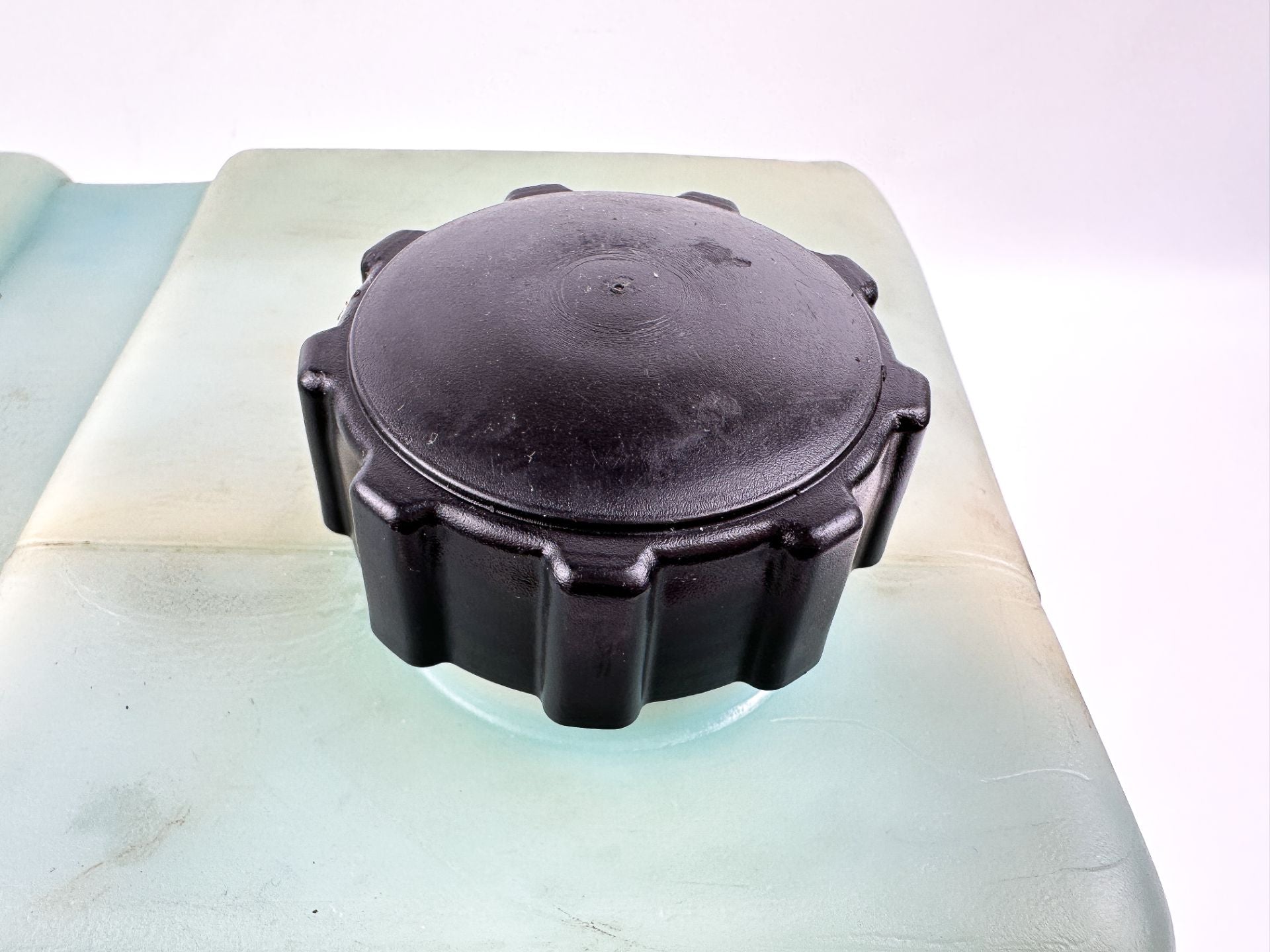 Yamaha Outboard Remote Oil Tank 2.8 Gallons 10.5L W/ Pump & Sensor