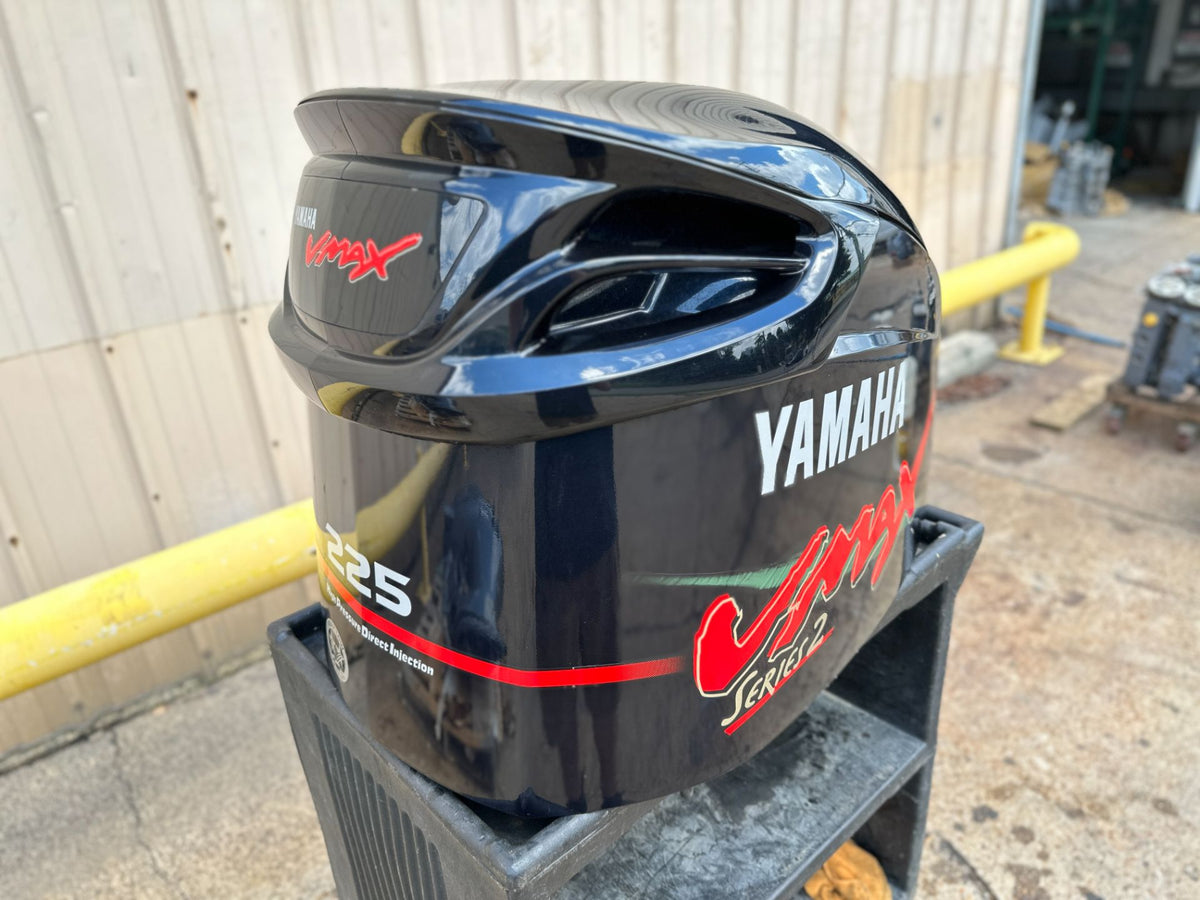 2009 Yamaha 225 HP 2 Stroke Outboard Top Cowling 60Y-42610-01-NA OEM