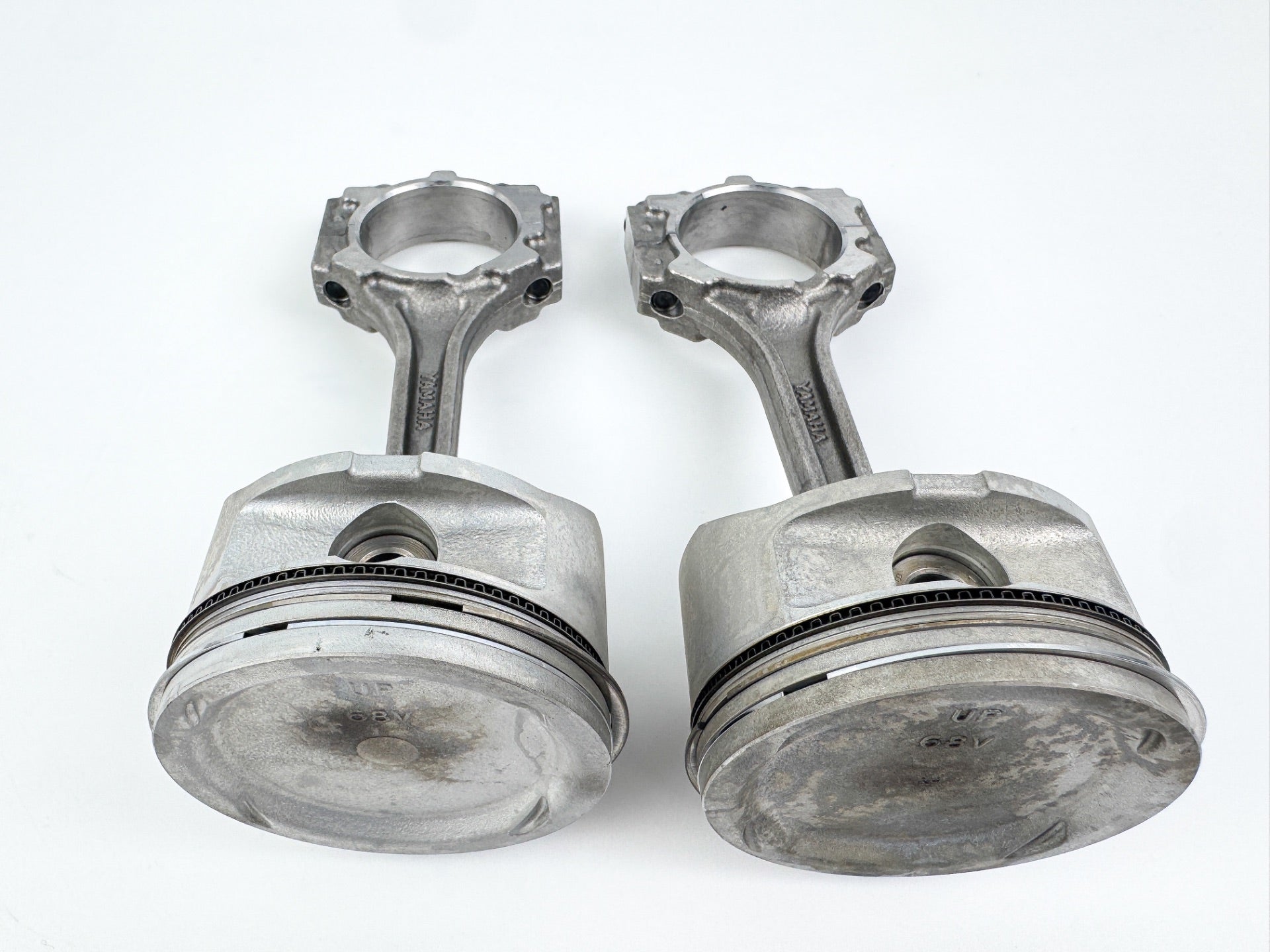 2004 Yamaha 115 HP 4 Stroke Outboard Piston & Connecting Rod Set 68V-W1164-00-00 OEM