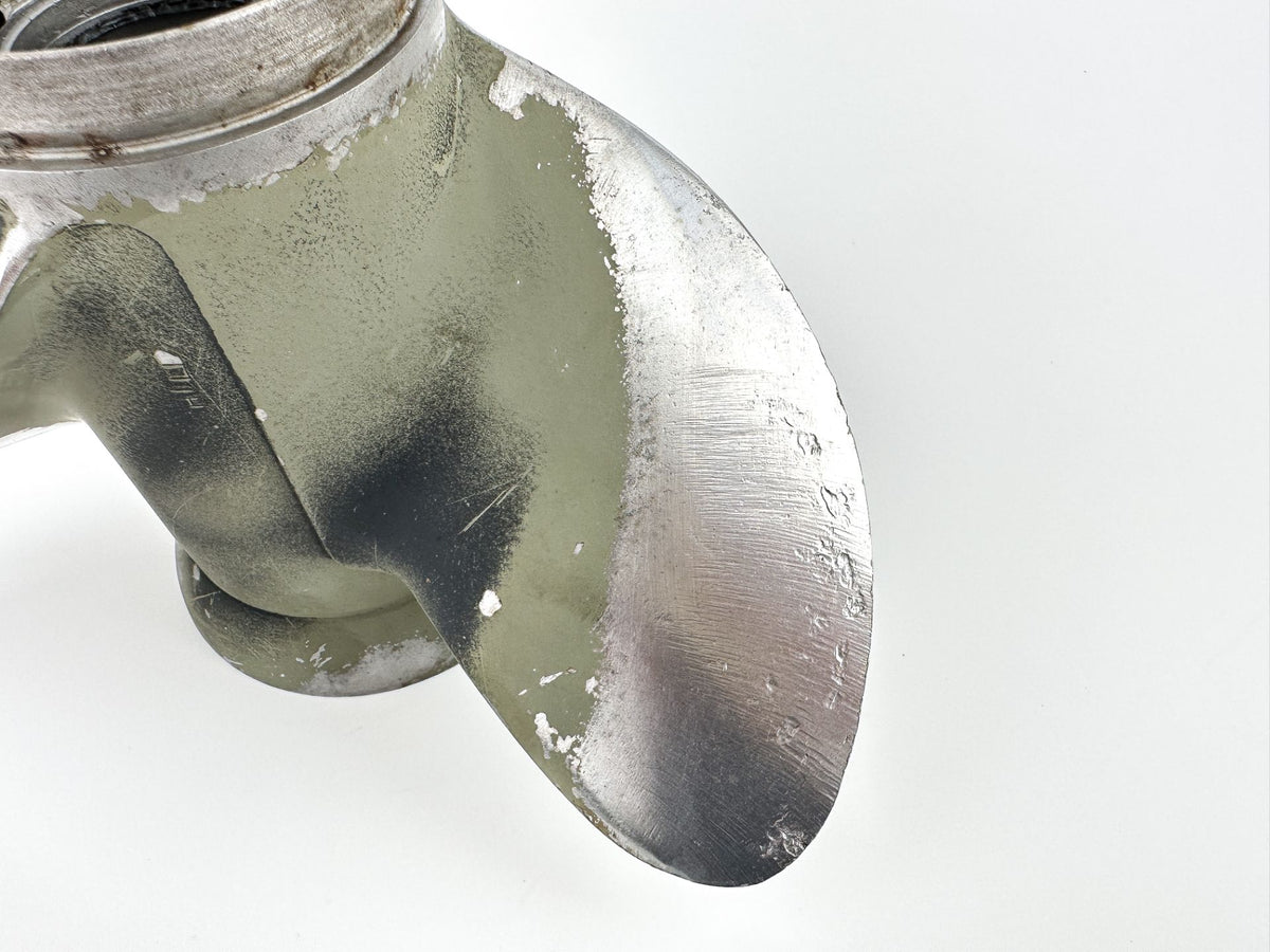 Evinrude Johnson 12 1/4 x 15P Propeller RH Standard 390850 OMC