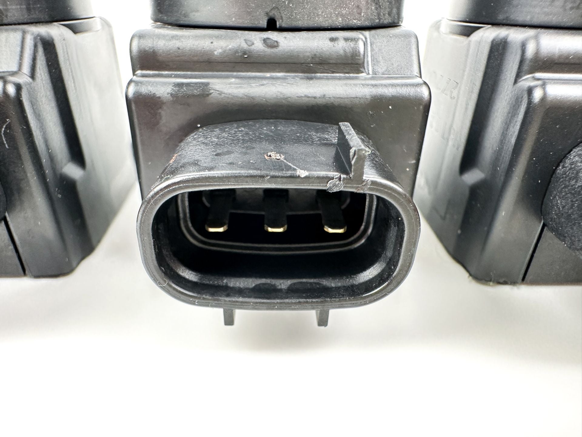 2023 Suzuki 175 HP 4 Stroke Outboard Ignition Coil Set 33410-99L00 OEM