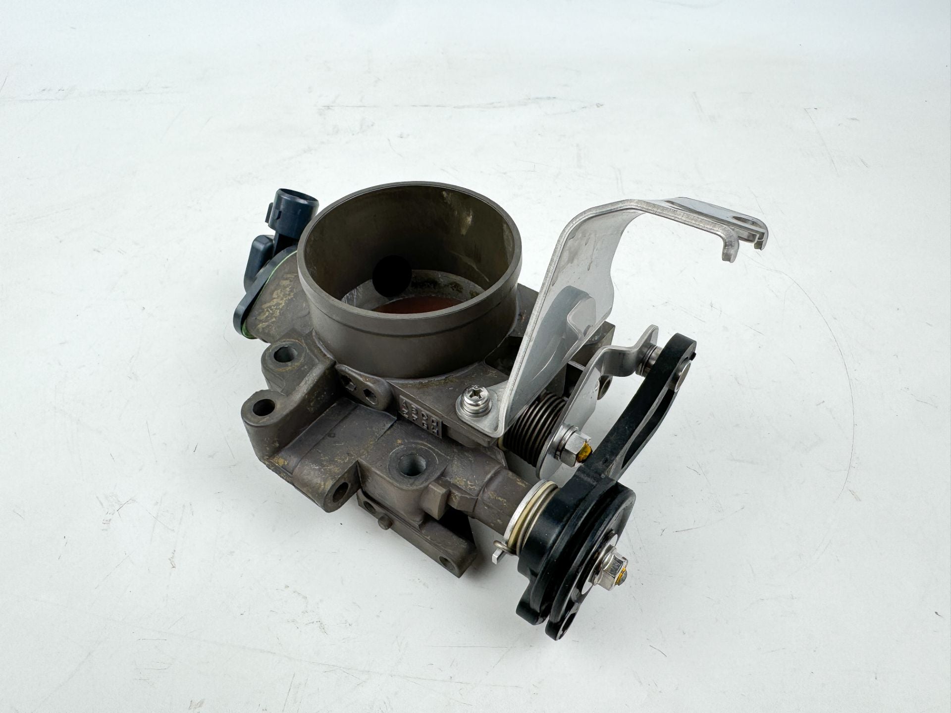 2002 Honda 200 HP 4 Stroke Outboard Throttle Body Assembly 16400-ZY3-013 OEM