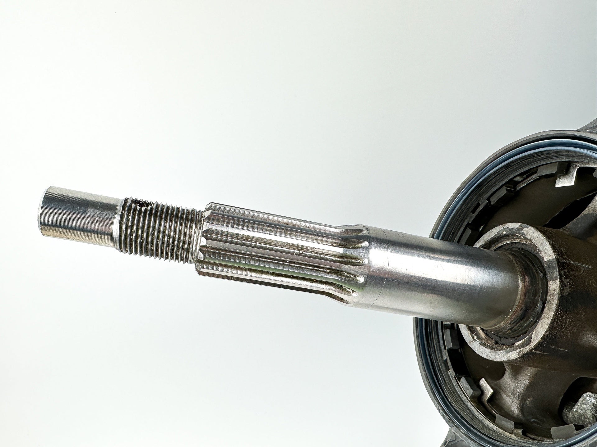 Evinrude Etec G2 150 175 200HP 2.7L Lower Unit Gear Case 5011636 SLX 2:16:1