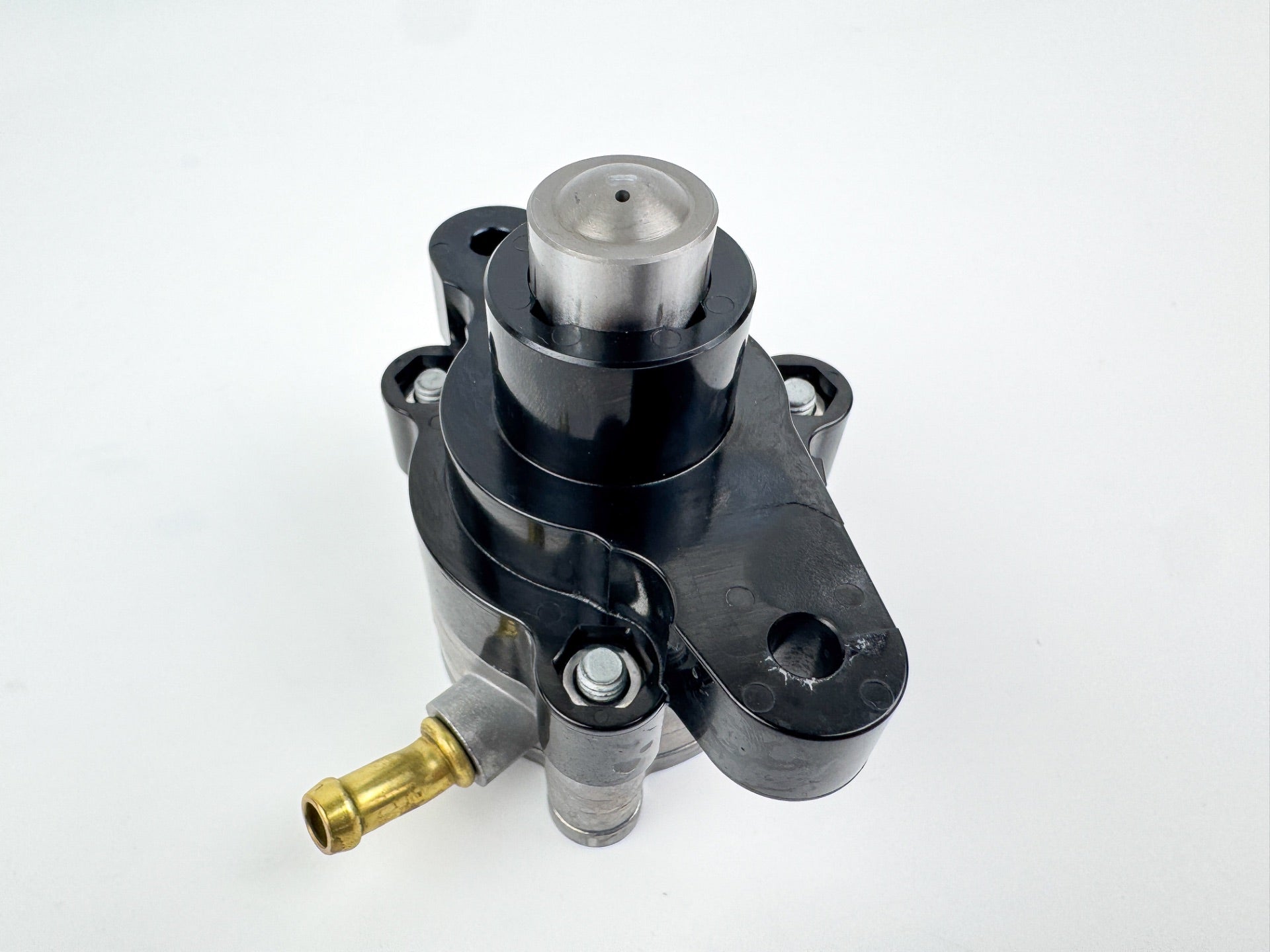 2004 Yamaha 115 HP 4 Stroke Outboard Fuel Pump 68V-24410-00-00 Like New