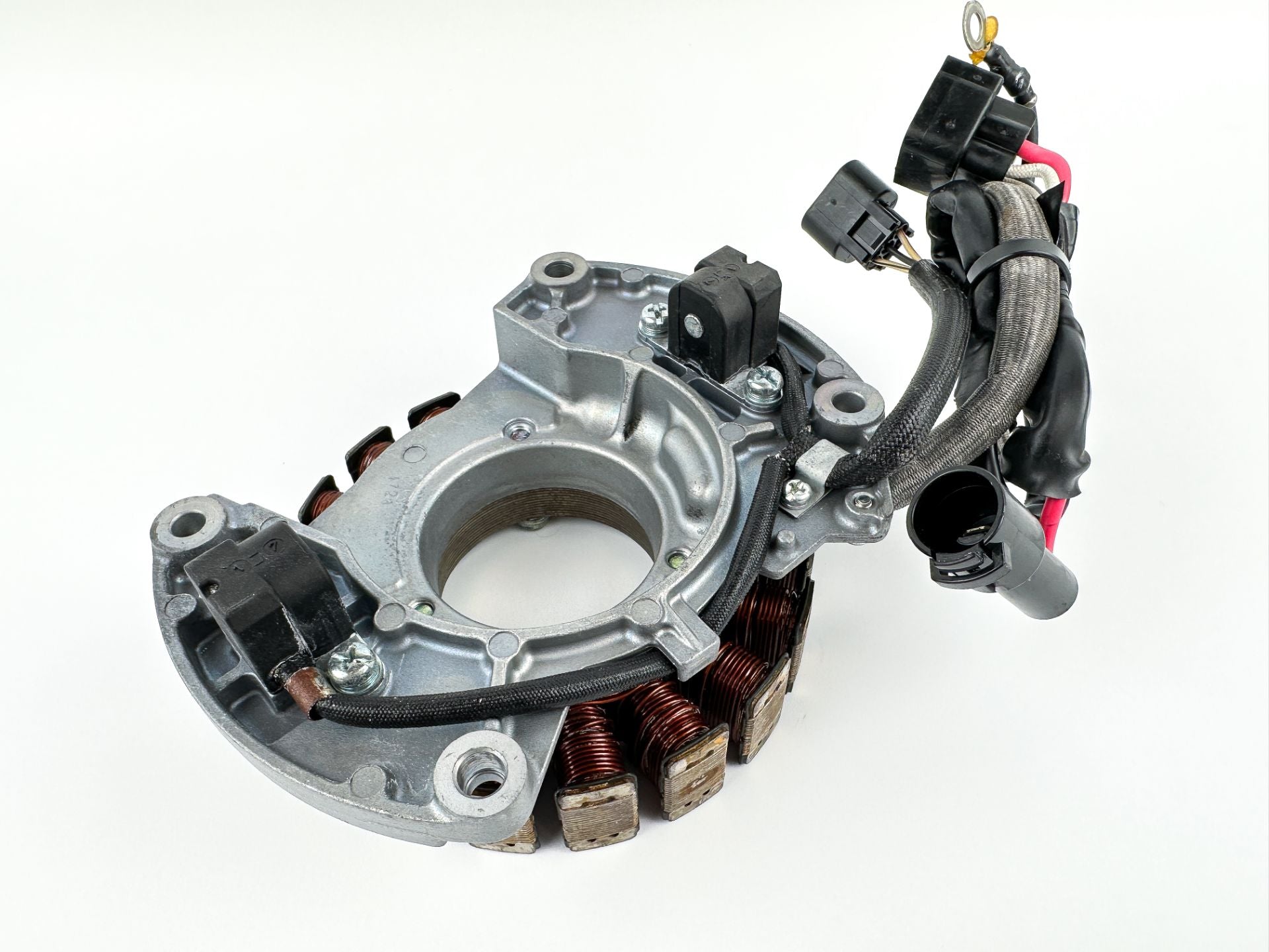 2011 Yamaha 115 HP 4 Stroke Outboard Coil Pulser Base Stator Assembly 68V-81460-00-00 OEM