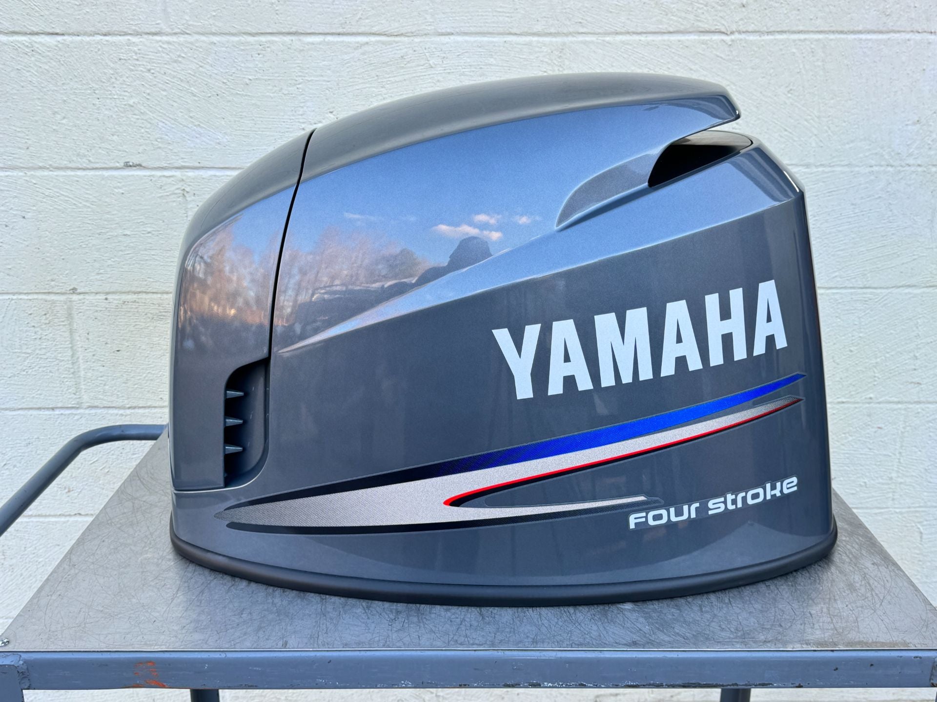 2002-2011 Yamaha F115 115HP 4 Stroke Outboard Top Cover Cowling - Scratched