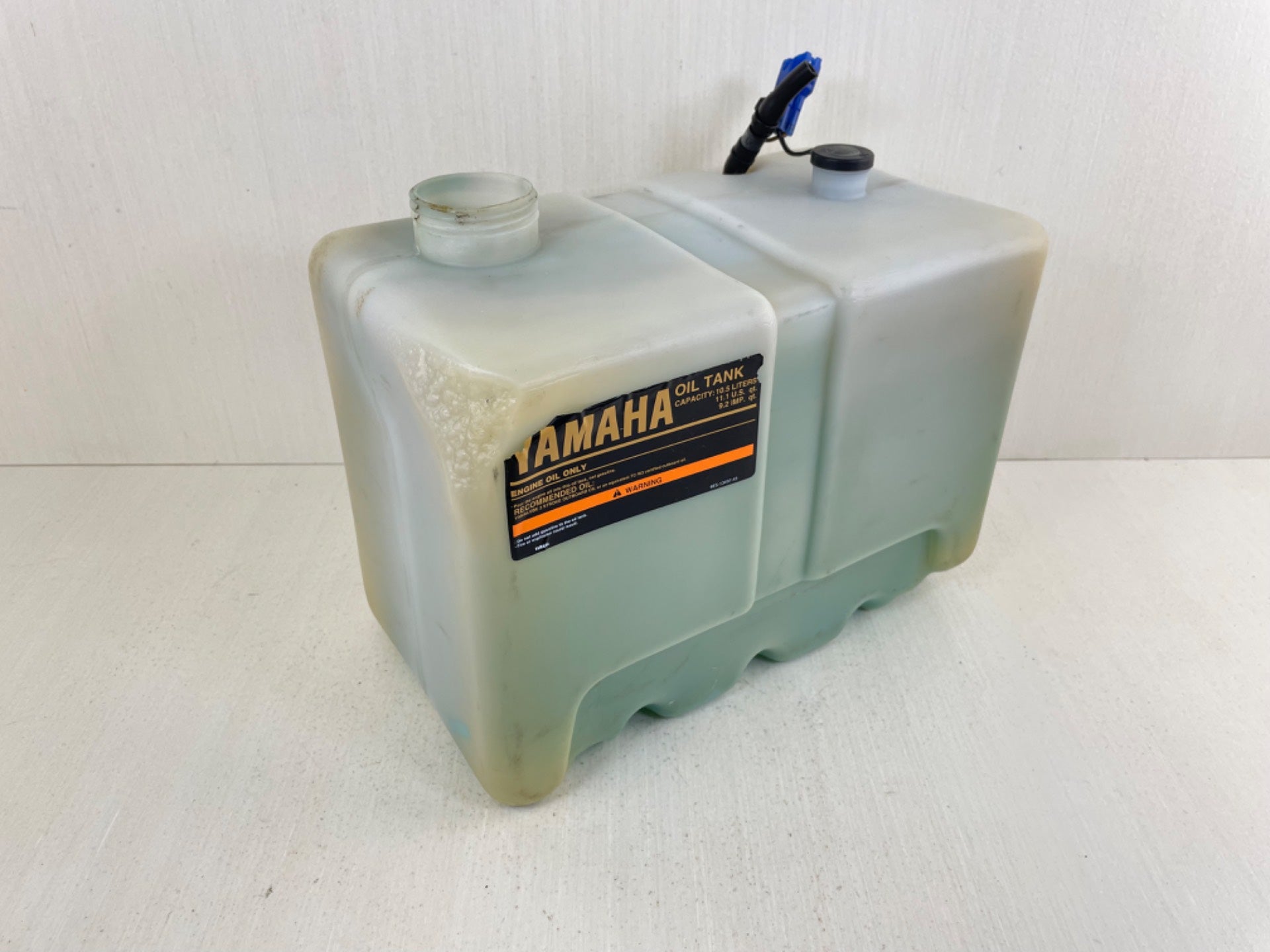 Yamaha Outboard 2 Stroke 10.5L Remote Oil Tank With Pump & Sensor 2.8 Gallons