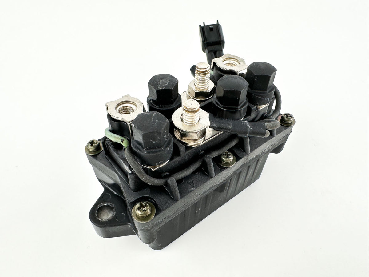 2004 Yamaha 150 HP 2 Stroke Outboard Trim Tilt Relay 68F-81950-01-00 OEM