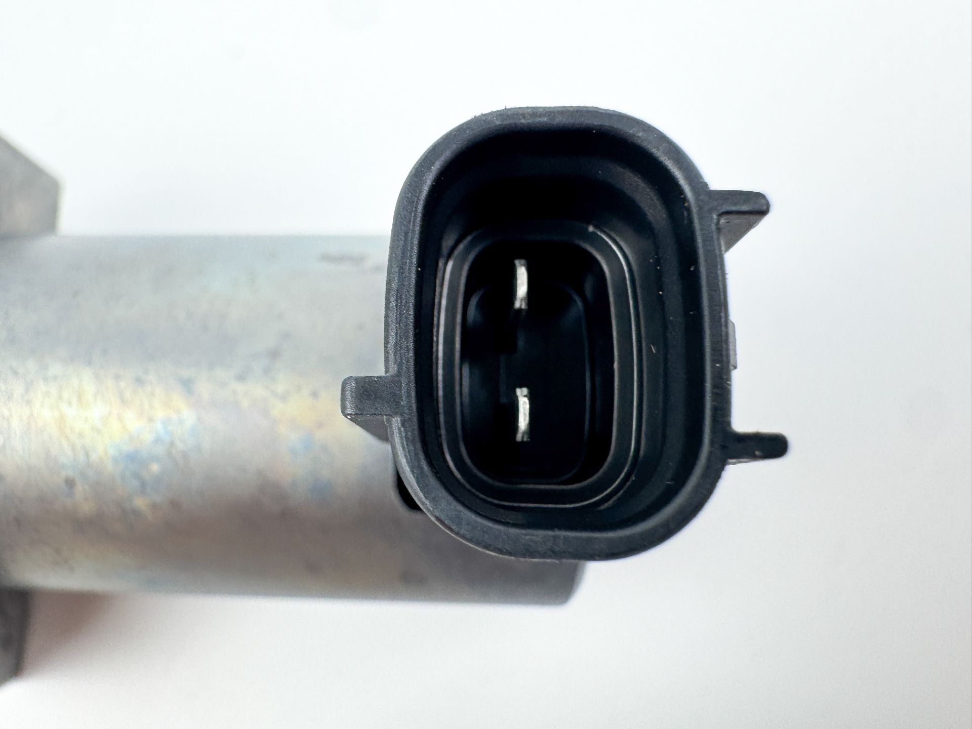 2013 Yamaha 250 HP 4 Stroke Outboard Solenoid Valve 6CB-86120-00-00 OEM