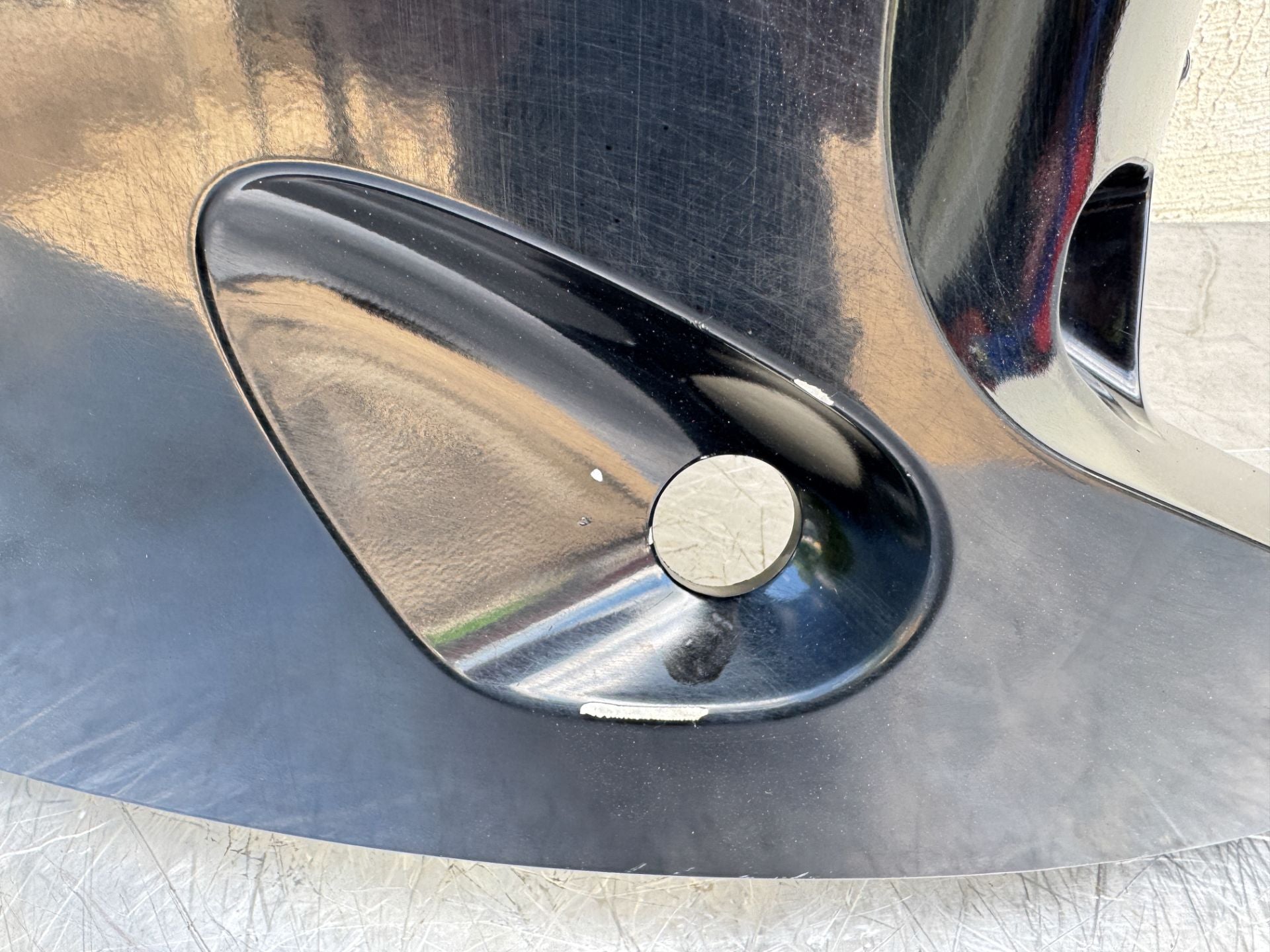 2020 Mercury 250 HP 4 Stroke Outboard Lower Apron Cowling Starboard 8M0142217 OEM