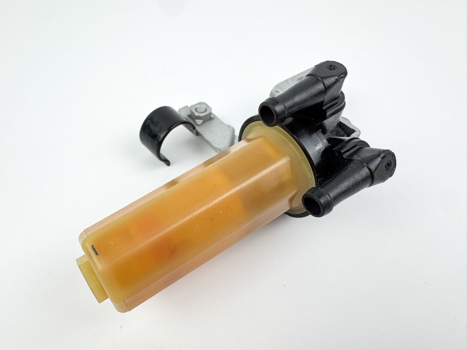 2006 Yamaha 90 HP 4 Stroke Outboard Fuel Filter Assembly 6D8-24560-00-00 OEM