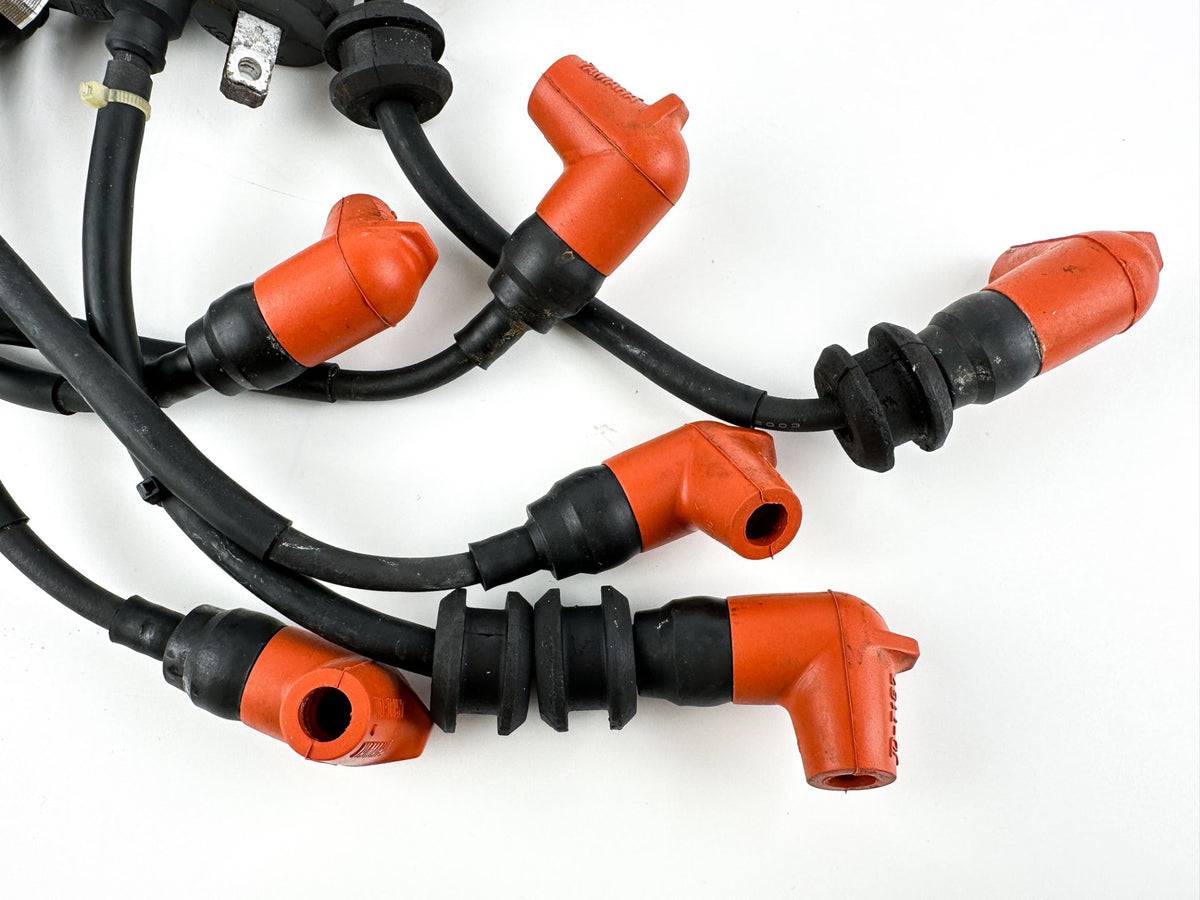 2004 Yamaha 150 HP 2 Stroke Outboard Ignition Coil Set 68F-82310-01-00 OEM