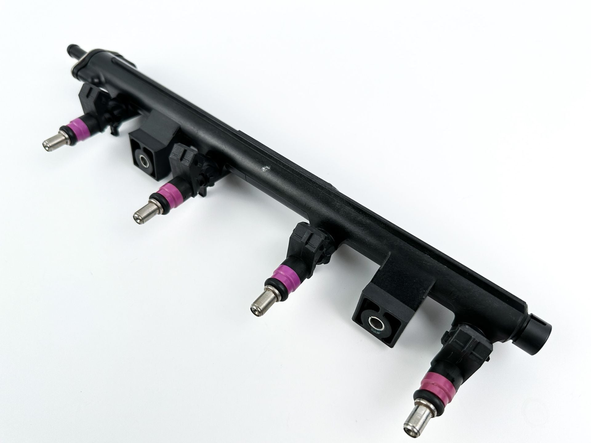 2014 Mercury 115 HP 4 Stroke Outboard Fuel Injector Set W/ Rail 8M0006027 OEM