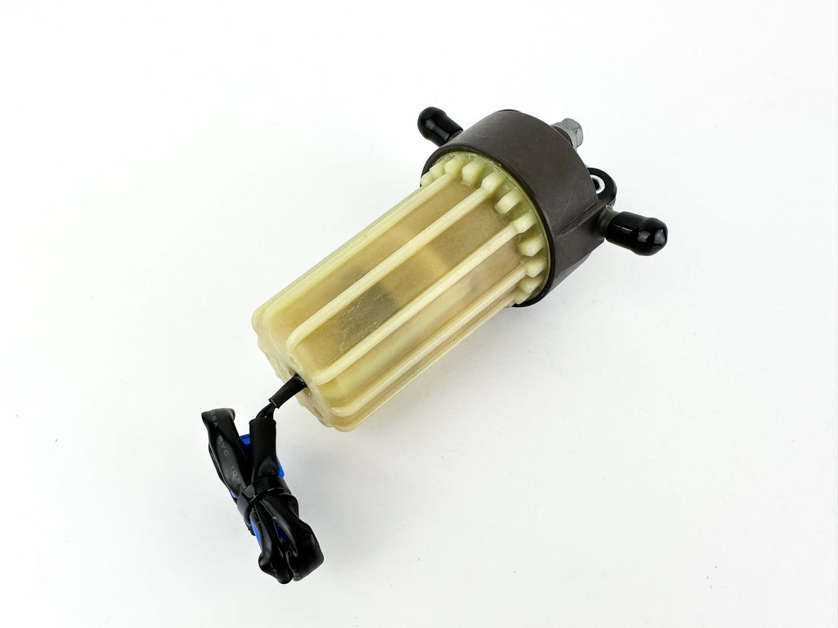 2012 Yamaha 150 HP 4 Stroke Outboard Fuel Filter Assembly 6P3-24562-03-00 OEM