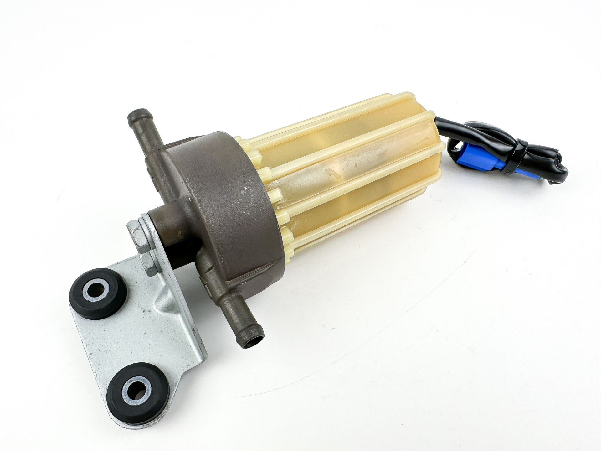 2019 Yamaha 150 HP 4 Stroke Outboard Fuel Filter Assembly 6P3-24560-03-00 OEM