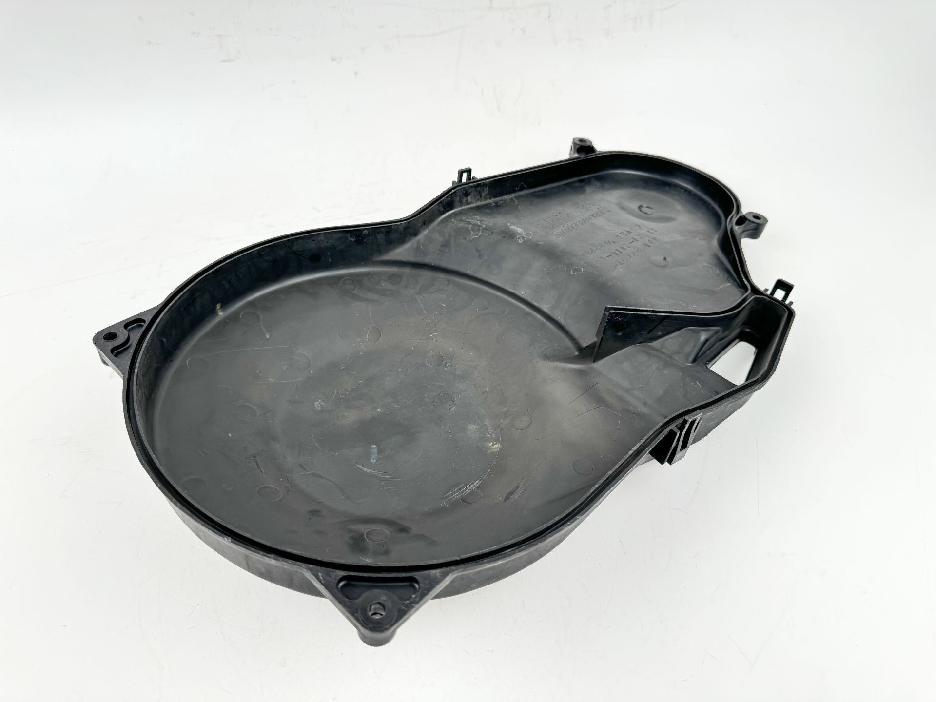 2000 Honda 130 HP 4 Stroke Outboard Flywheel Timing Belt Cover 11820-ZW5-010 OEM