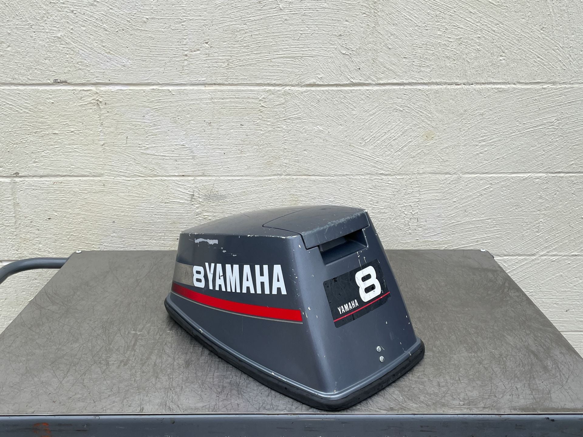 1987 Yamaha 8HP 2 Stroke Outboard Top Cover Cowling Hood 6G1-42610-13-EK