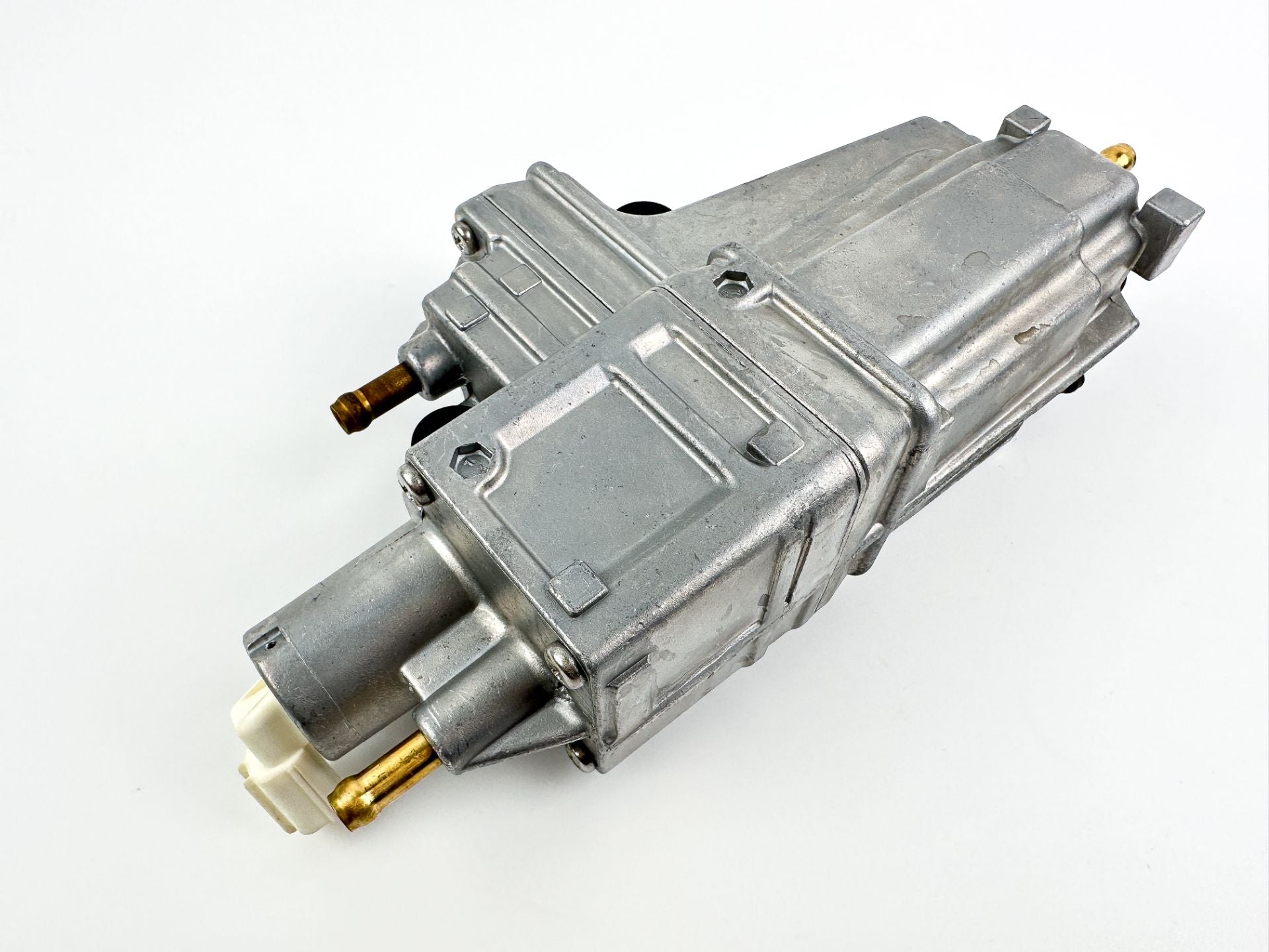 2000 Evinrude 70 HP 4 Stroke Outboard Vapor Separator Tank VST 15600-99EV2 OEM