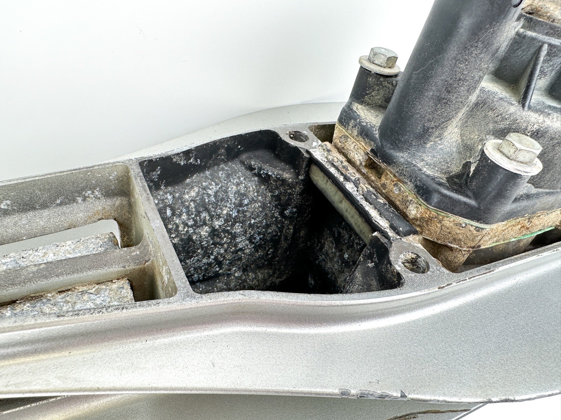 Honda 115 130HP 25" XL Lower Unit Gear Case Assembly Standard RH 1996-2006