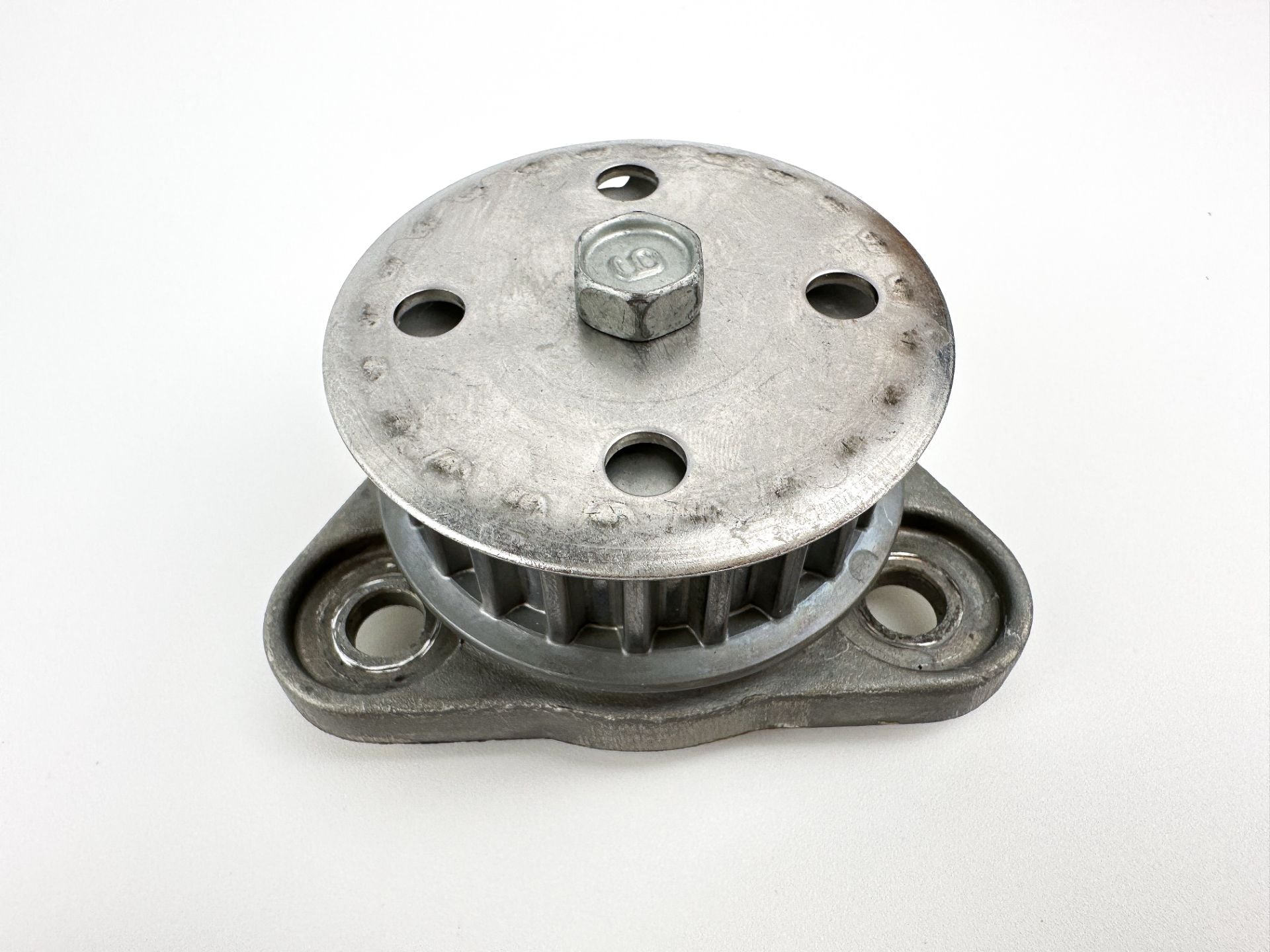 2009 Yamaha 225 HP 2 Stroke Outboard Flywheel Rotor 60V-81450-00-00 OEM