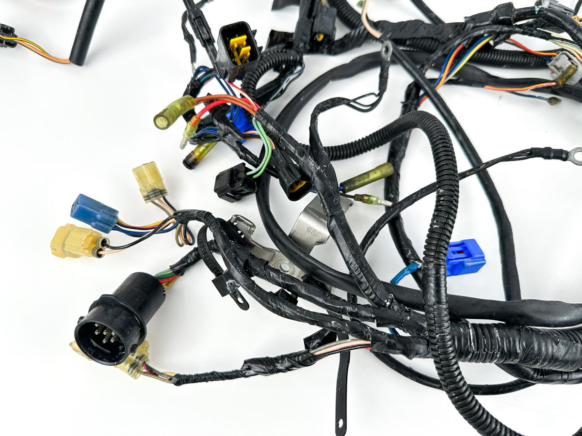 2004 Yamaha 150 HP 2 Stroke Outboard Engine Wire Harness 68F-82590-40-00 OEM