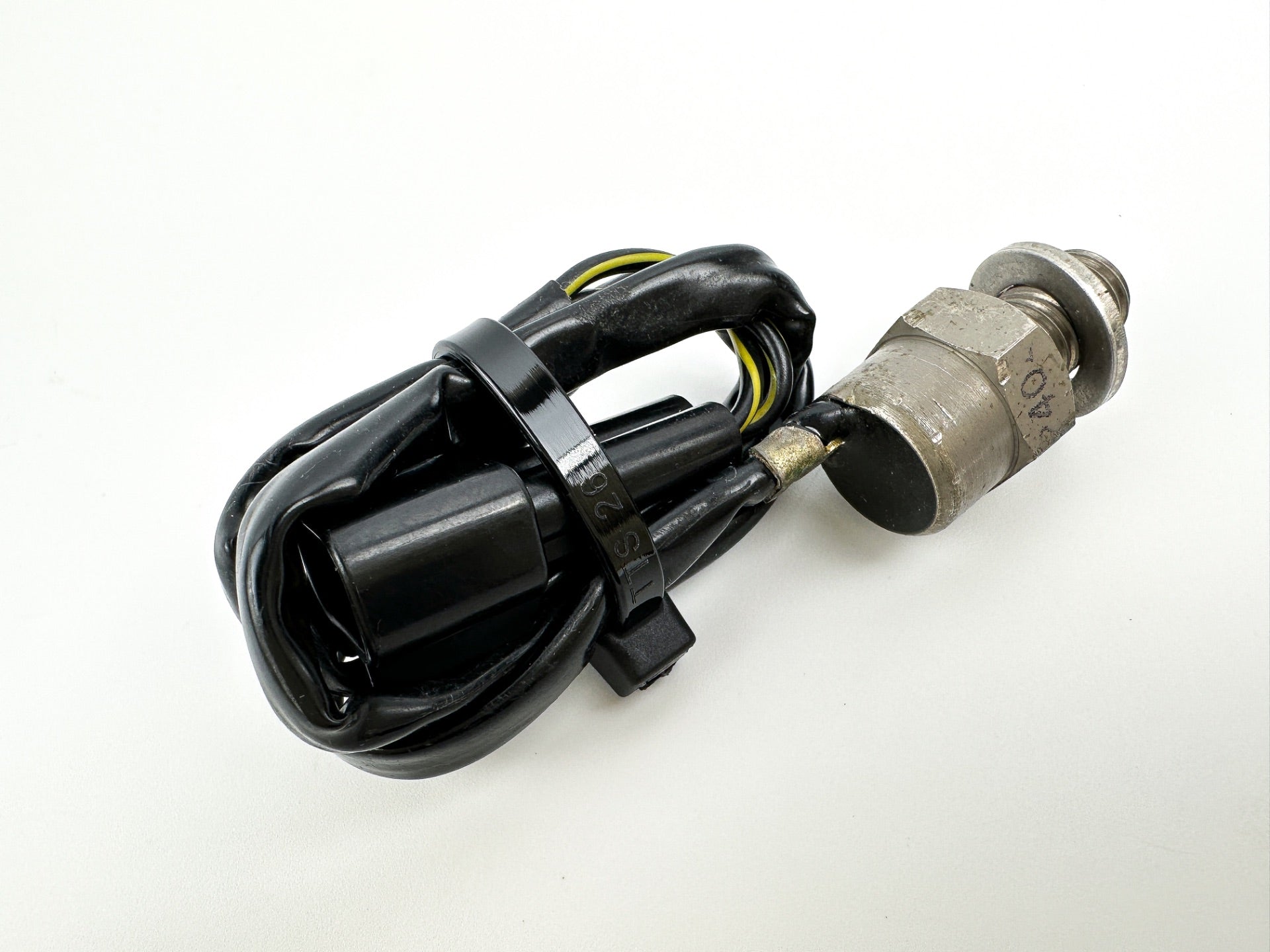 2003 Yamaha 225 HP 4 Stroke Outboard Thermosensor 61A-85790-00-00 OEM