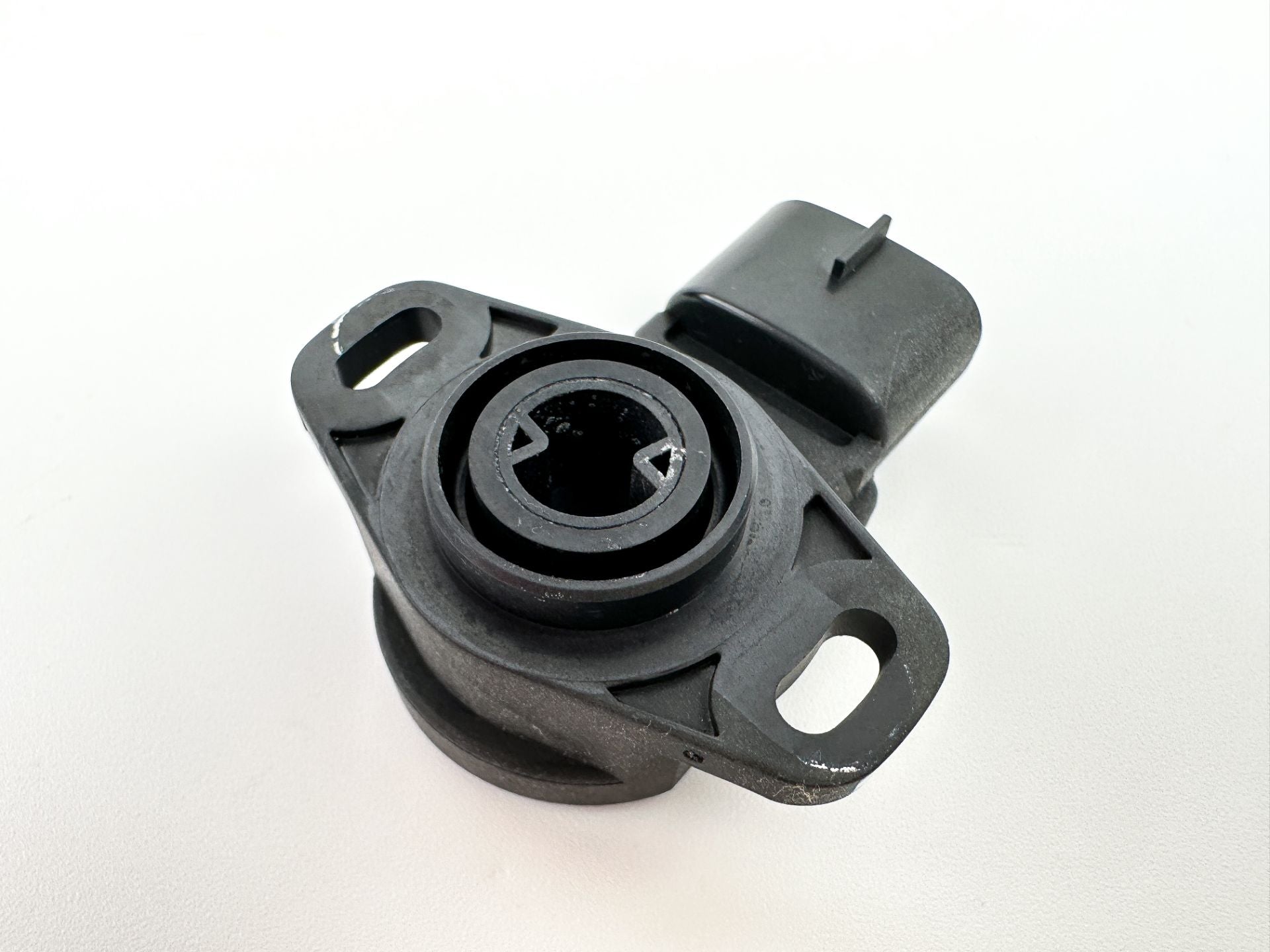 05 - 2020 Yamaha 150HP 4 Stroke Outboard Throttle Position Sensor 6S1-85885-00-00
