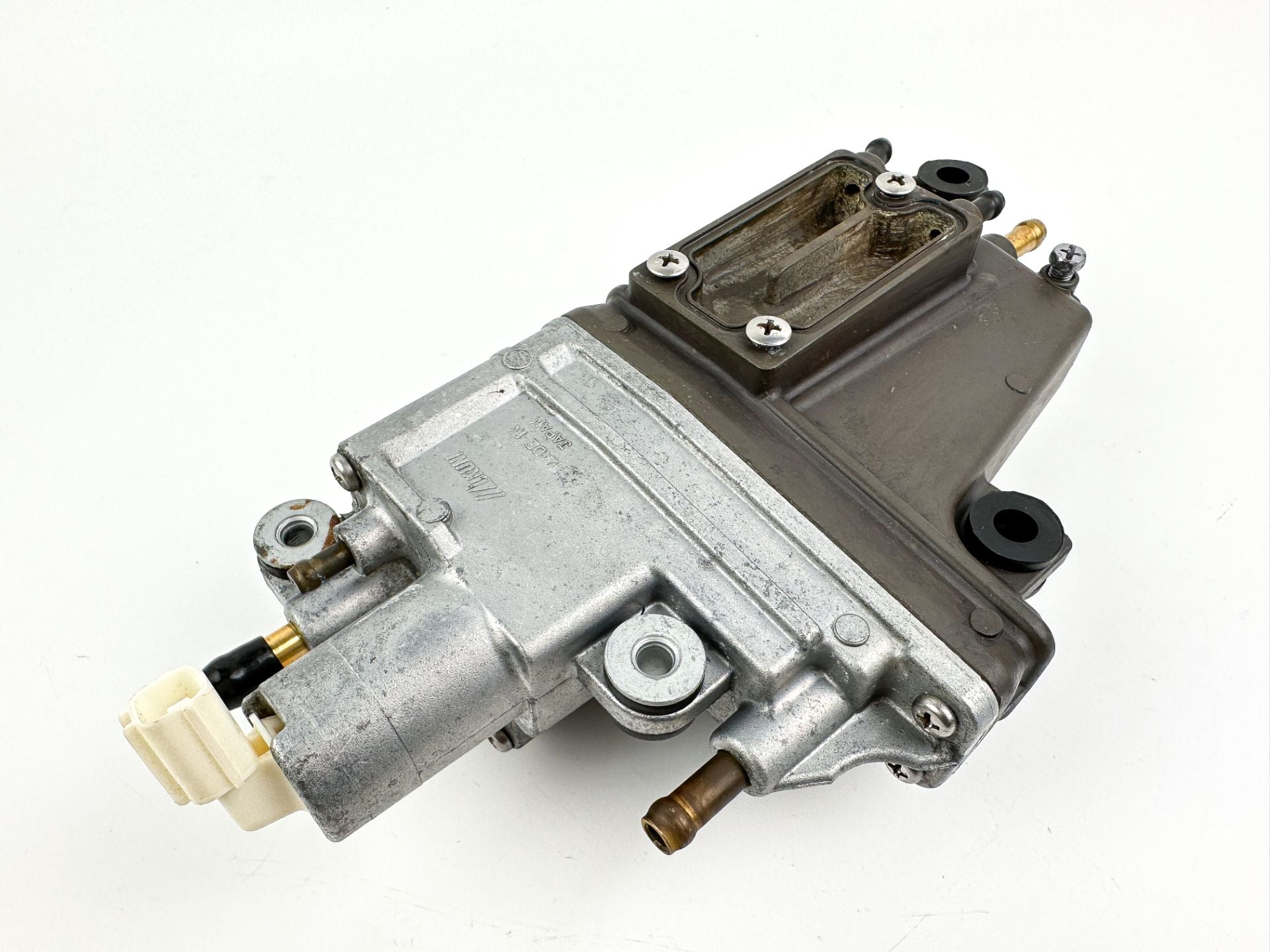 Suzuki DF 60 70 HP 4 Stroke Outboard VST Vapor Separator Tank Assembly Cleaned