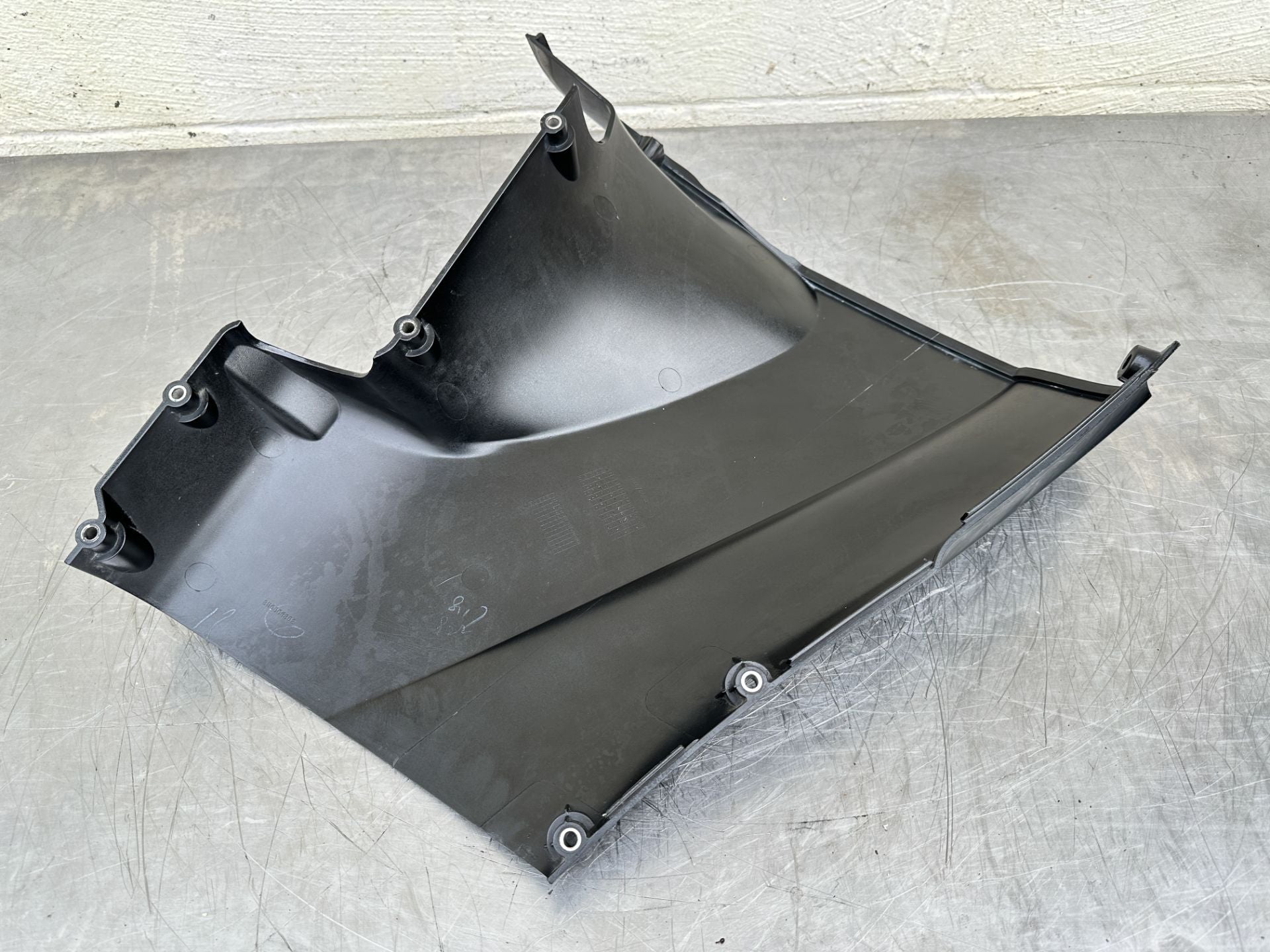 2018 Mercury 60 HP 4 Stroke Outboard Lower Apron Cover 826278T08 Starboard