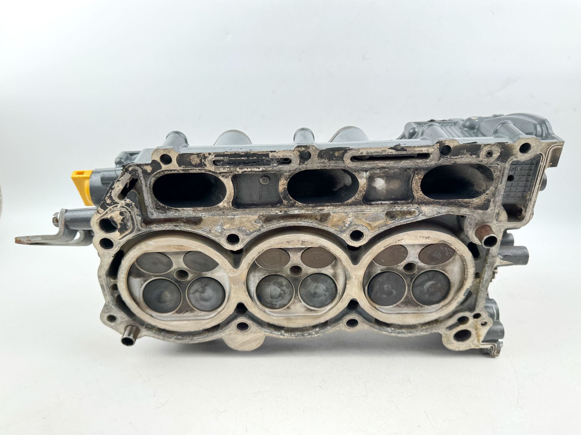 2007 Suzuki 200 HP 4 Stroke Outboard Port Cylinder Head 11103-93J02 OEM