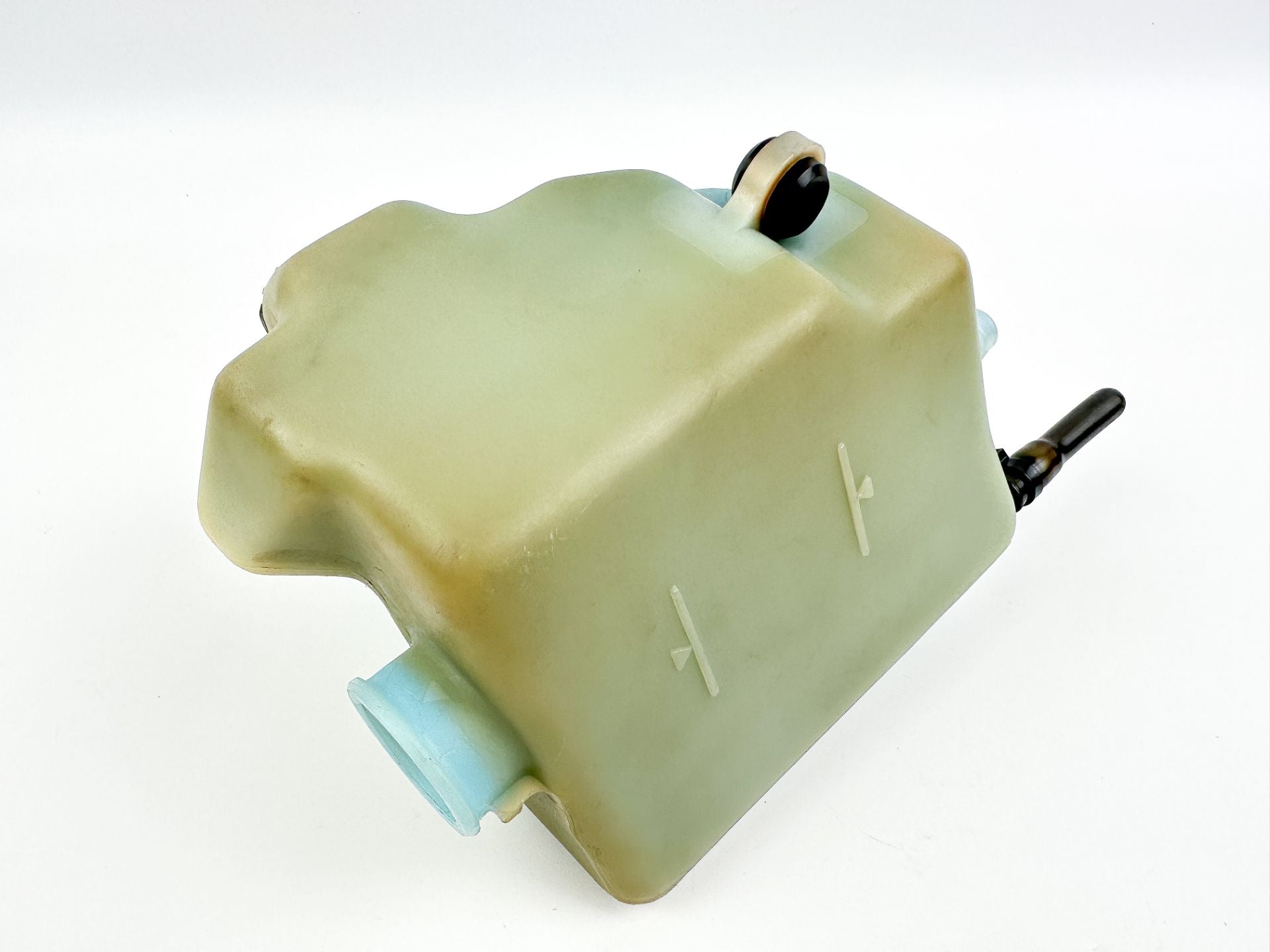 1999 Yamaha 200 HP 2 Stroke Outboard Oil Tank 6E5-21750-05-00 OEM