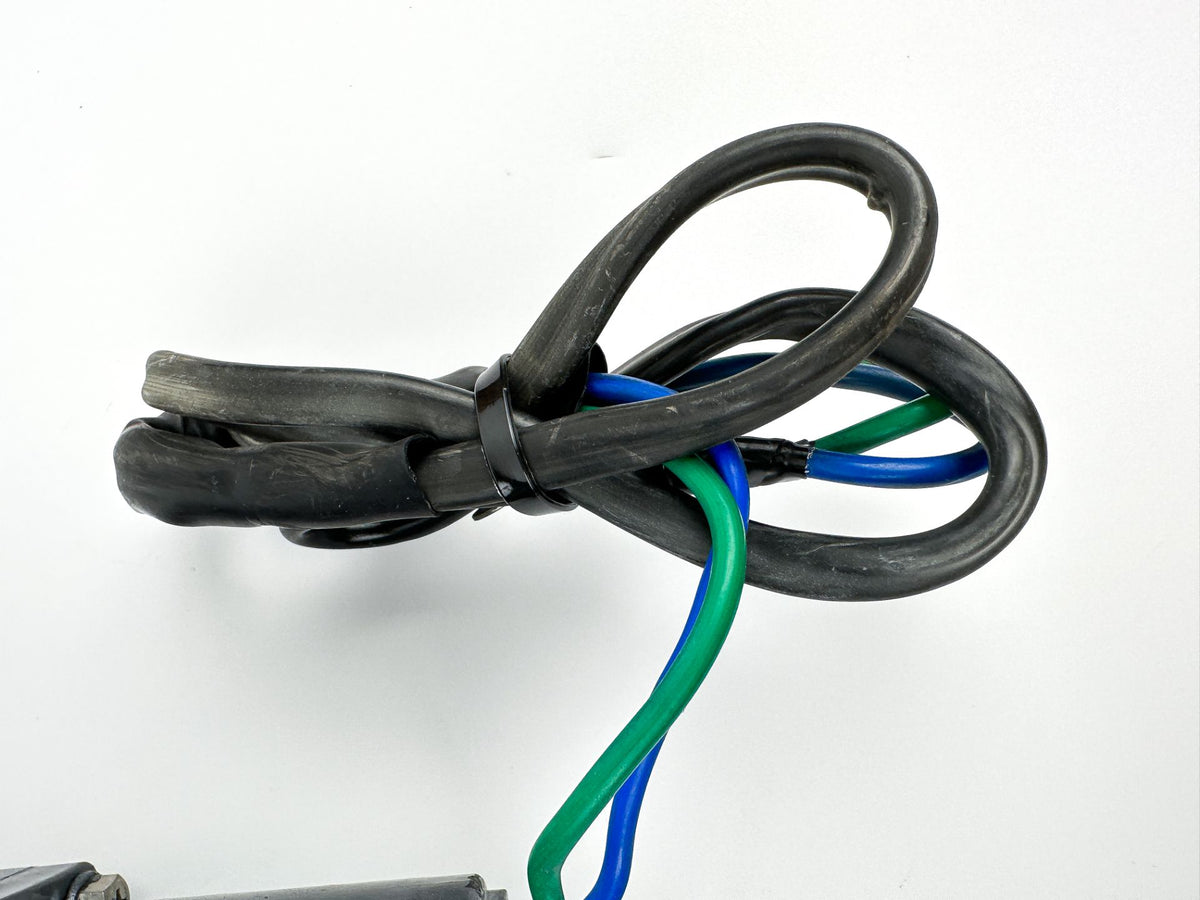 2001 Yamaha 150 HP 2 Stroke Outboard Power Trim Tilt Unit 64E-43800-01-4D OEM