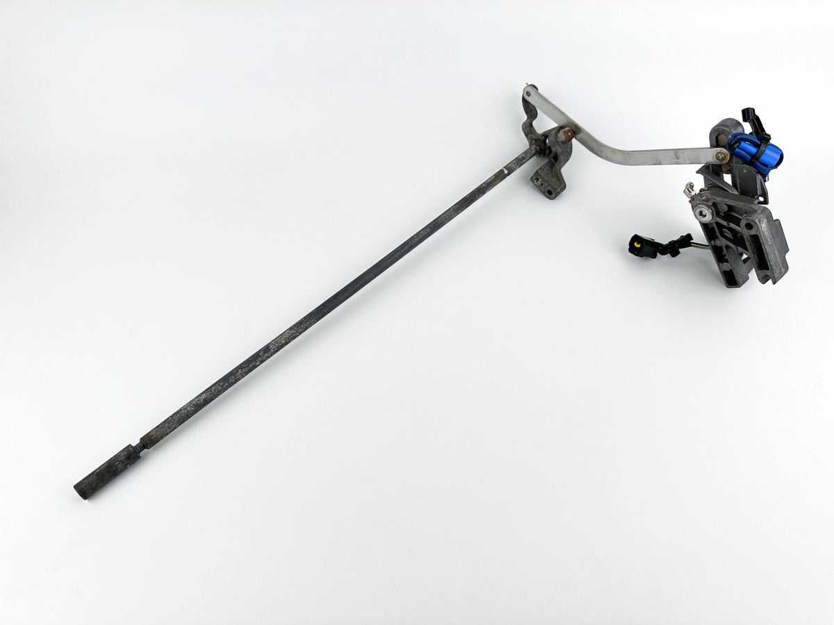 2012 Yamaha 250 HP 4 Stroke Outboard Shift Shaft 6CB-44120-00-00 OEM