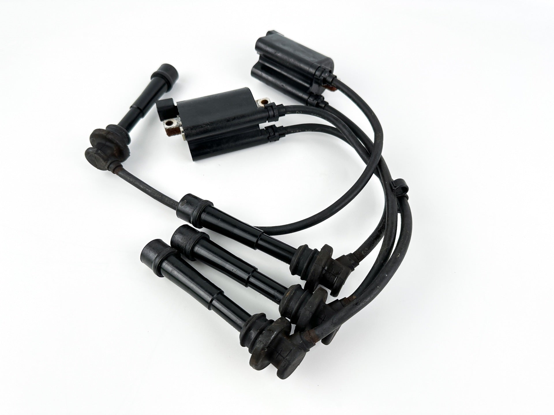 2009 Suzuki 100 HP 4 Stroke Outboard Ignition Coil Set 33410-90J00 OEM