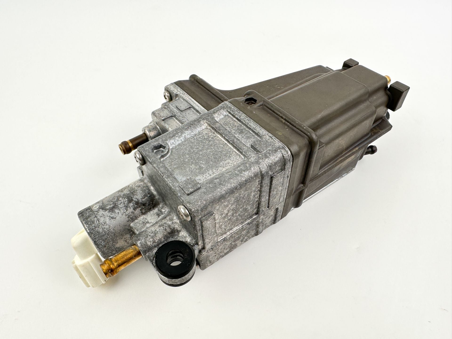 2012 Suzuki 140 HP 4 Stroke Outboard Vapor Separator Tank VST Read to Install