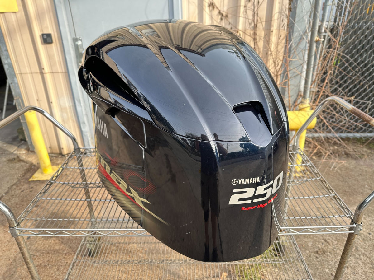 2012 Yamaha 250 HP 4 Stroke Outboard Top Cowling 6CB-42610-00-00 OEM