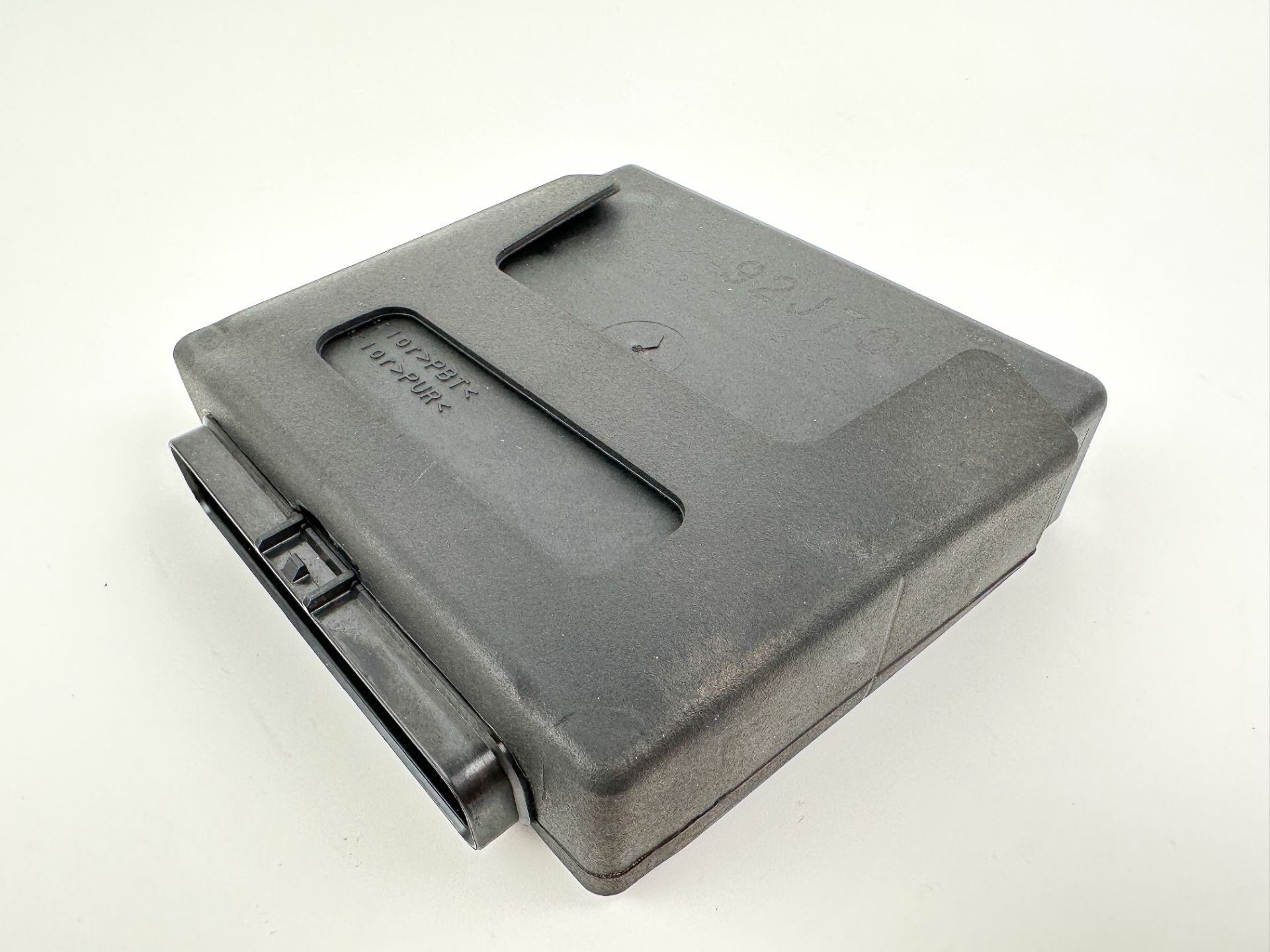 2012 Suzuki 140 HP 4 Stroke Outboard Engine Control Unit ECU 33920-92J70 OEM