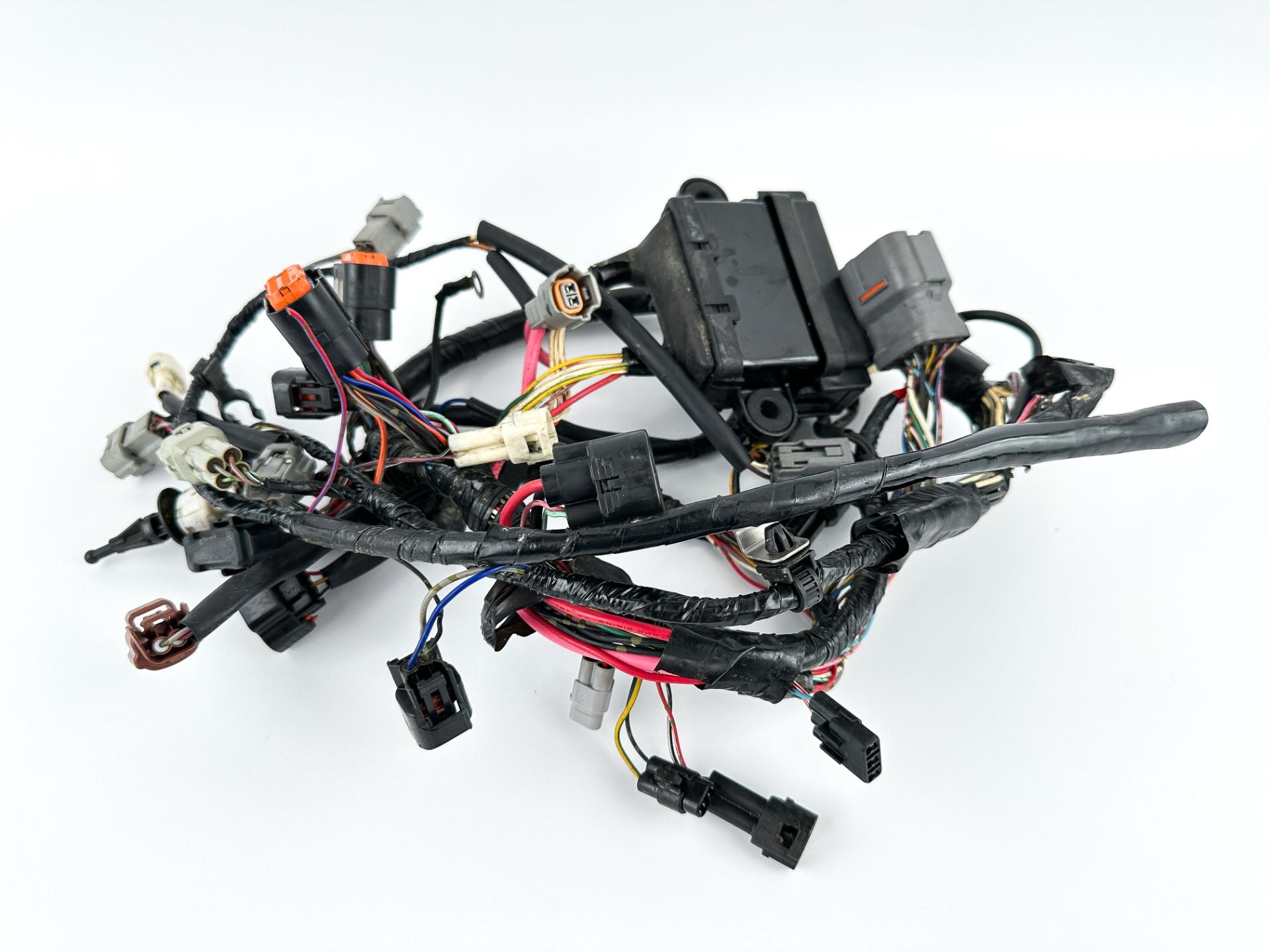 2013 Suzuki 140 HP 4 Stroke Outboard Engine Wire Harness 36610-92J01 OEM