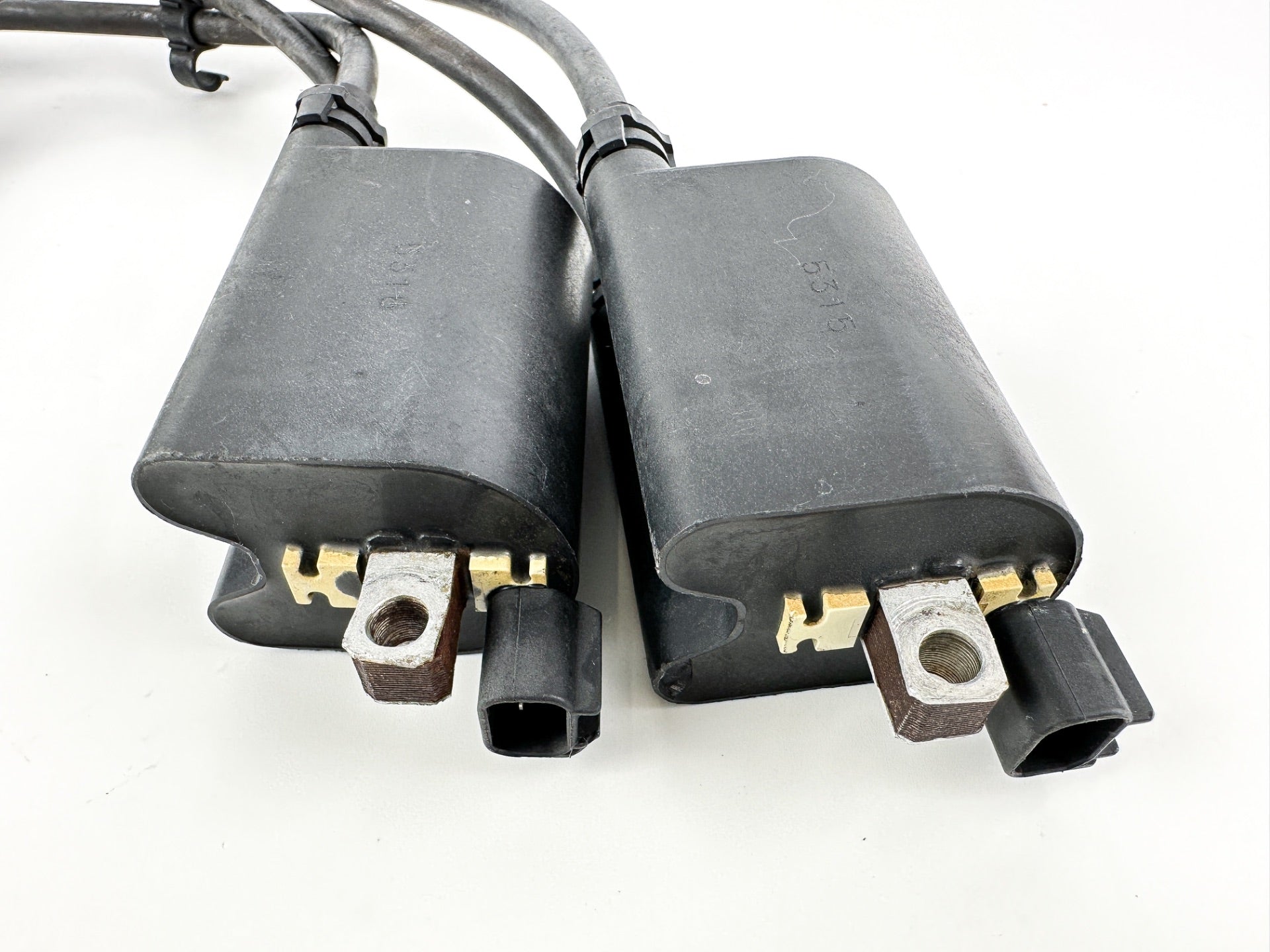 2004 Suzuki 115 HP 4 Stroke Outboard Ignition Coil Set 33410-90J00 OEM
