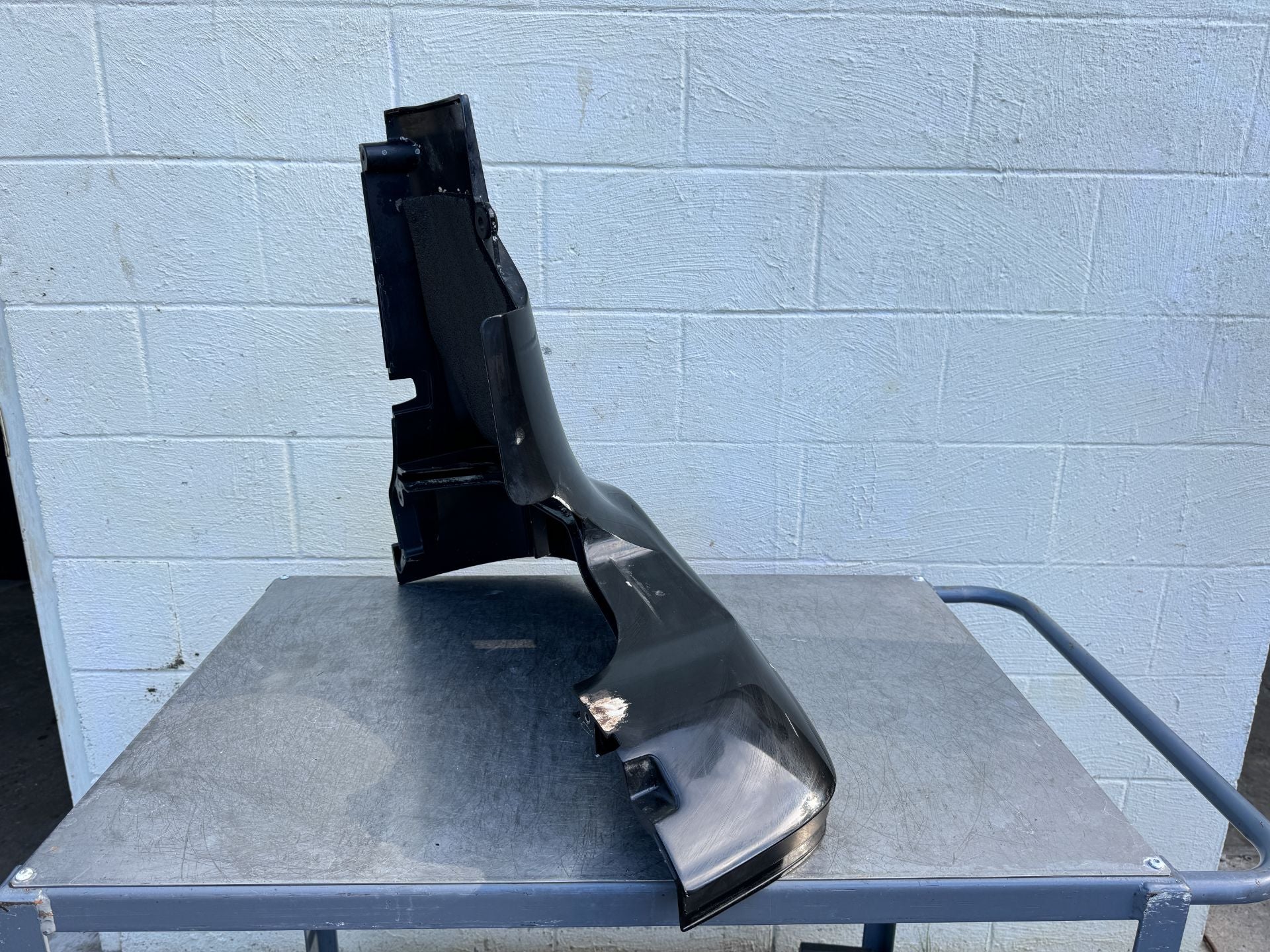 2006 Mercury 115 HP 2 Stroke Outboard Lower Apron Cover 880775A03 OEM