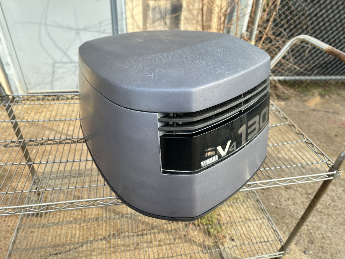 1997 Yamaha 130 HP 2 Stroke Outboard Top Cowling 6N7-42610-44-4D OEM