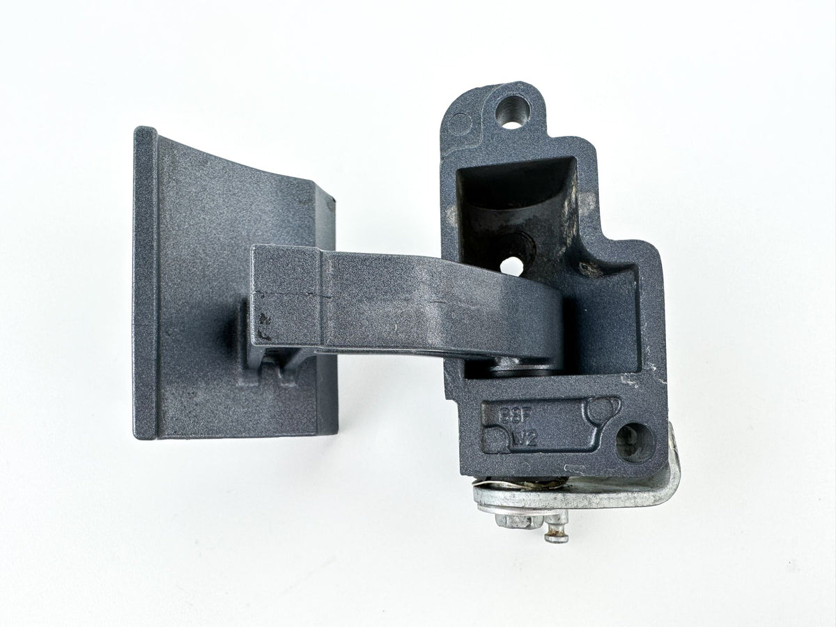 2009 Yamaha 250 HP 4 Stroke Outboard Latch Handle Set 69J-42816-00-8D OEM