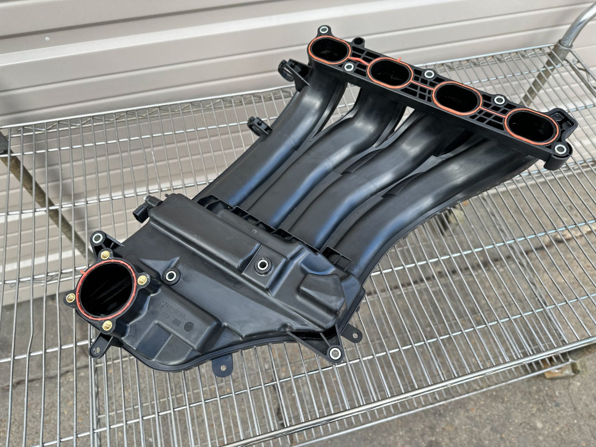 2014 Yamaha 200 HP 4 Stroke Outboard Intake Manifold 6DA-13641-00-00 OEM