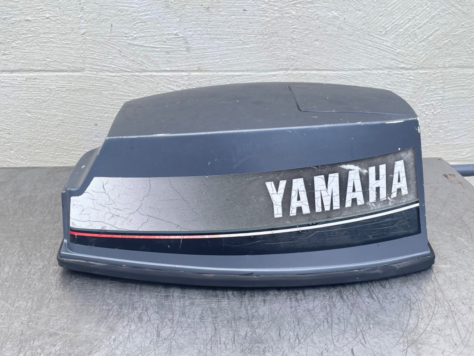 1984-95 Yamaha 9.9HP 2 Stroke Outboard Top Cover Cowling Hood 6E7-42610-13-EK