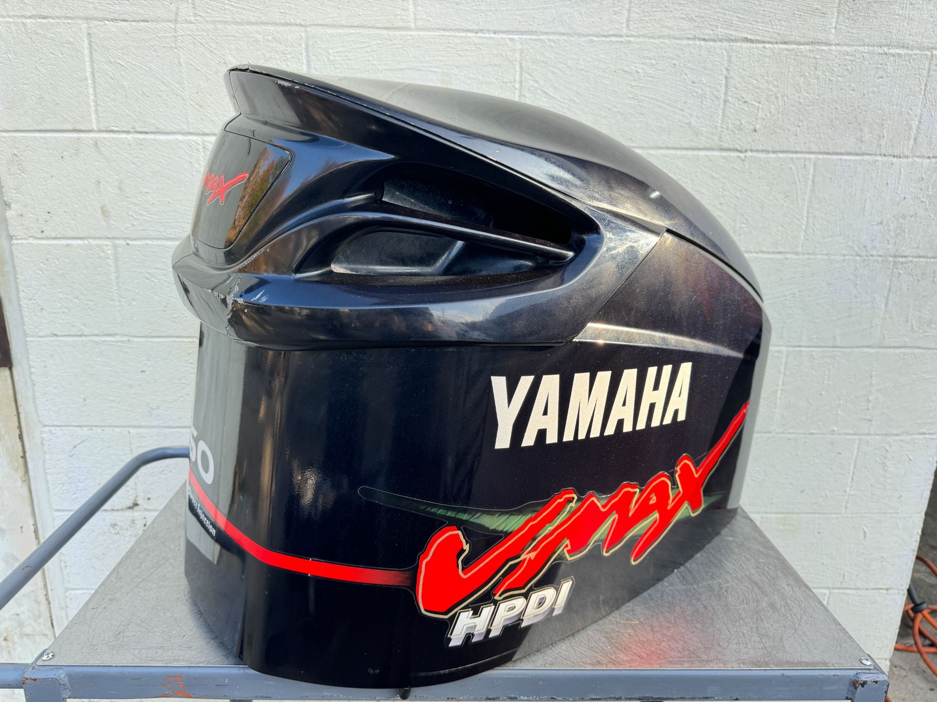 2005 Yamaha 250 HP 2 Stroke Outboard Top Cowling 60X-42610-00-NA OEM