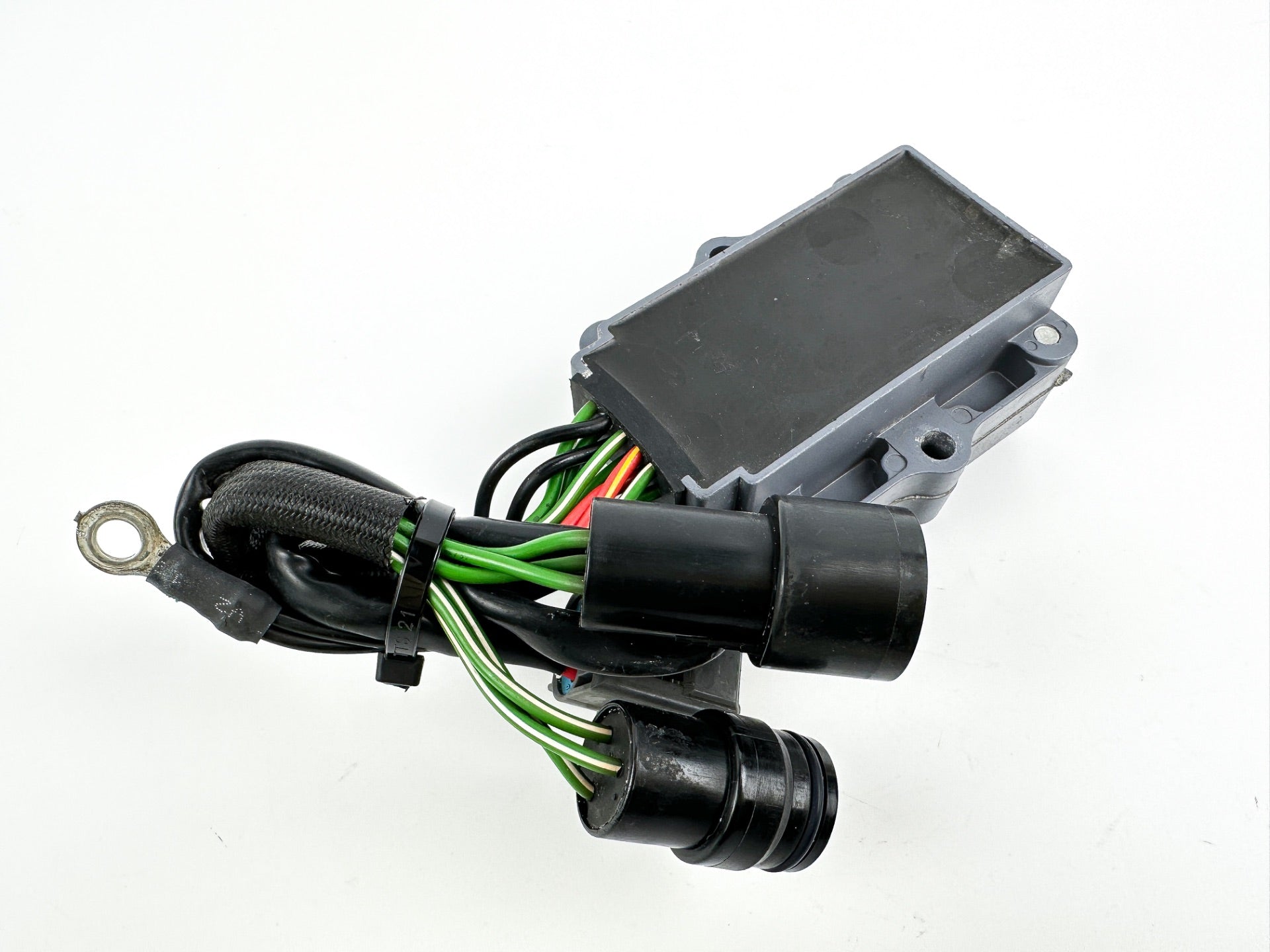 2003 Yamaha 225 HP 4 Stroke Outboard Rectifier & Regulator 69J-81960-10-00 OEM