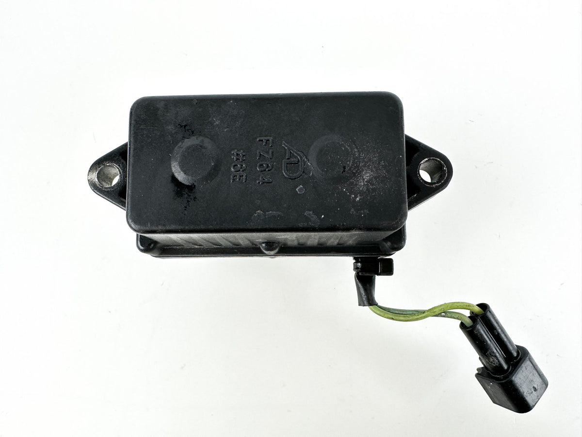 2004 Yamaha 150 HP 2 Stroke Outboard Trim Tilt Relay 68F-81950-01-00 OEM