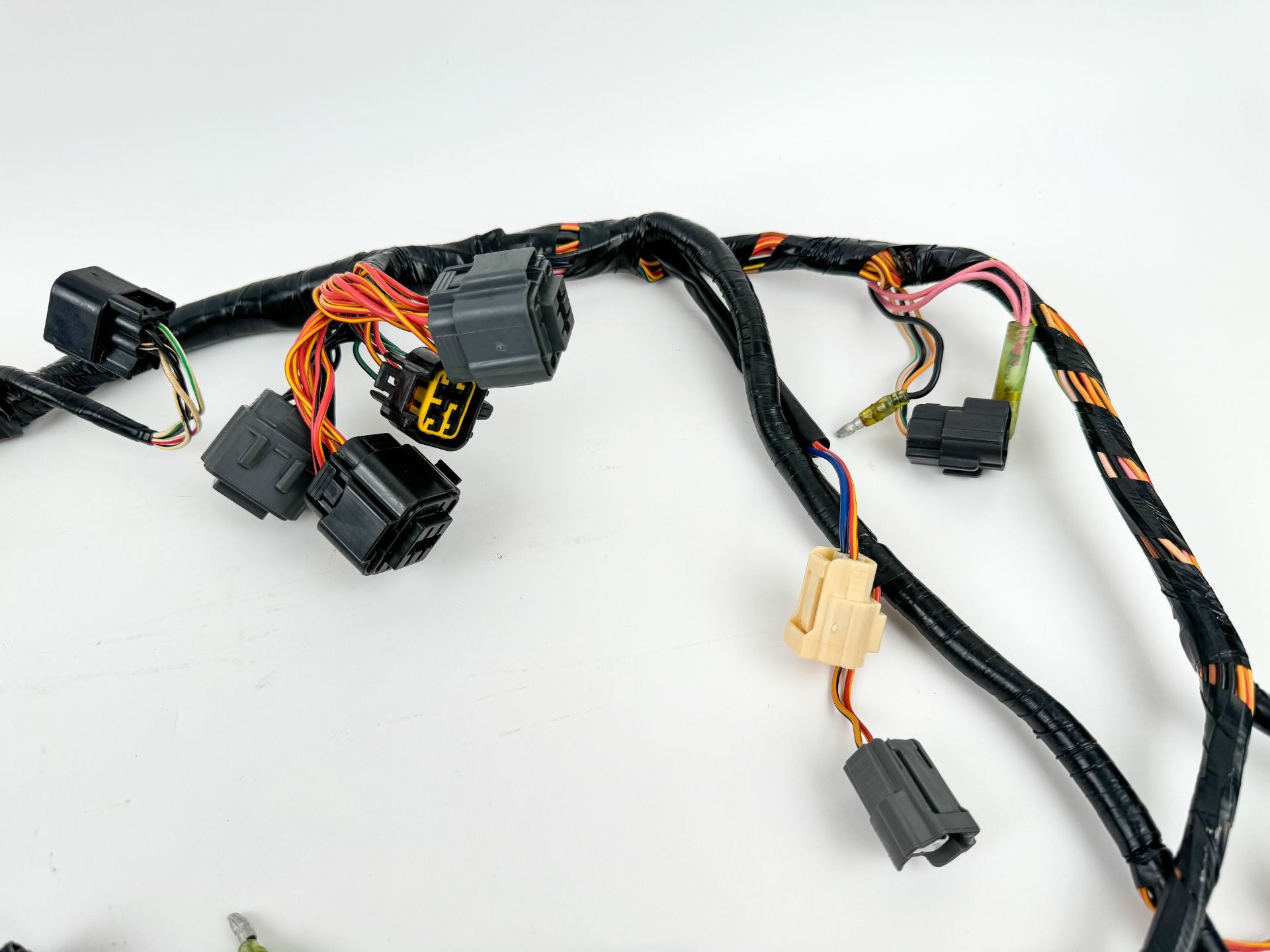 2005 Yamaha 225 HP 4 Stroke Outboard Engine Wire Harness 69J-82590-50-00 OEM