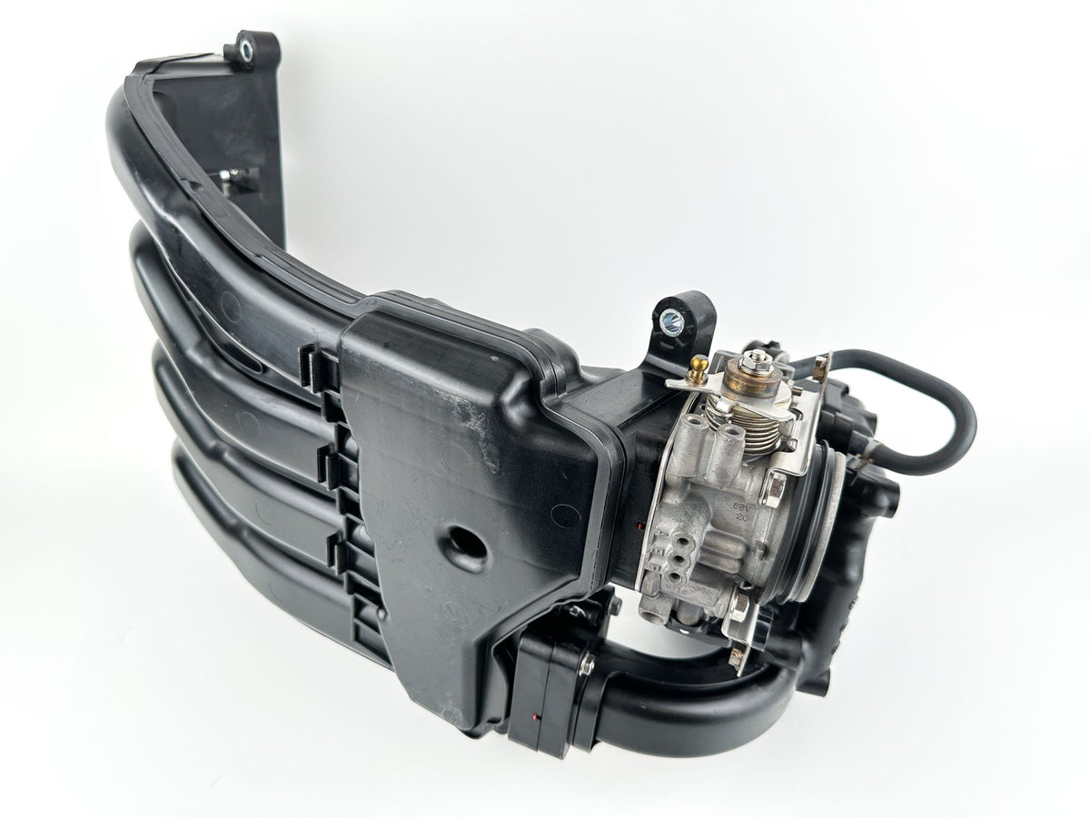 2013 Yamaha 115 HP 4 Stroke Outboard Intake Manifold W/ Throttle Body 68V-W1364-10-00